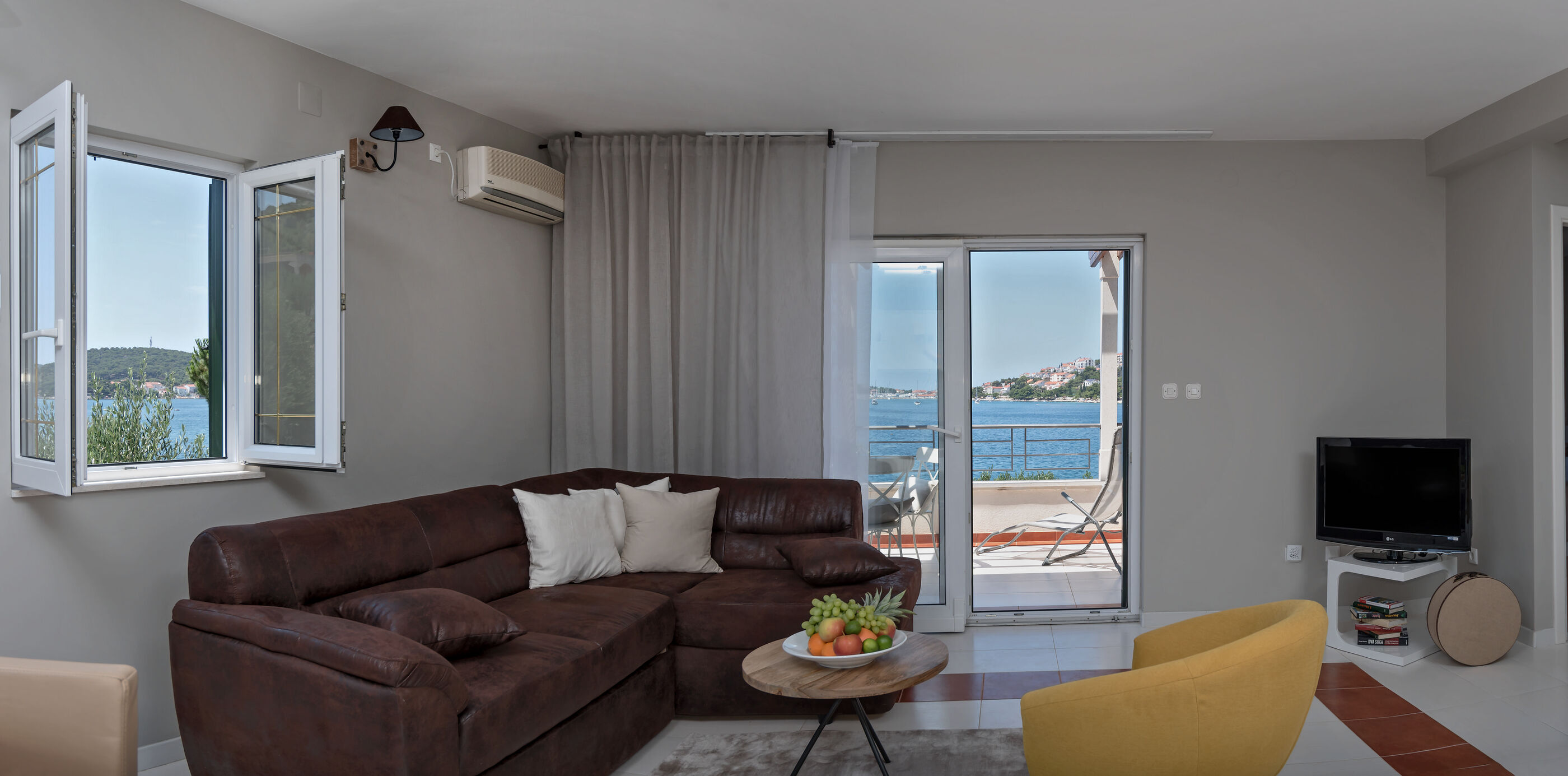 Apartments Roza 91041-A1