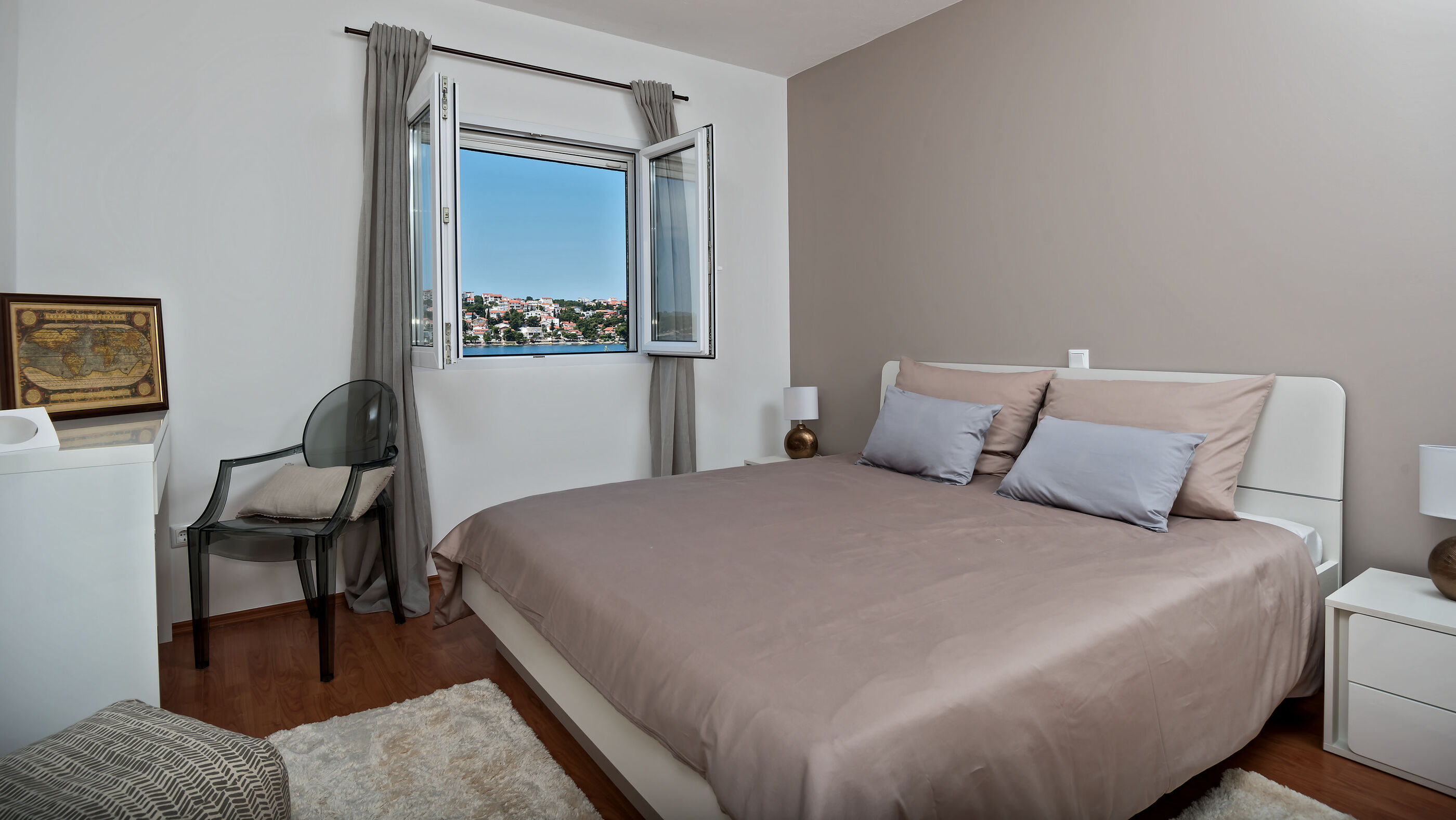 Apartments Roza 91041-A1