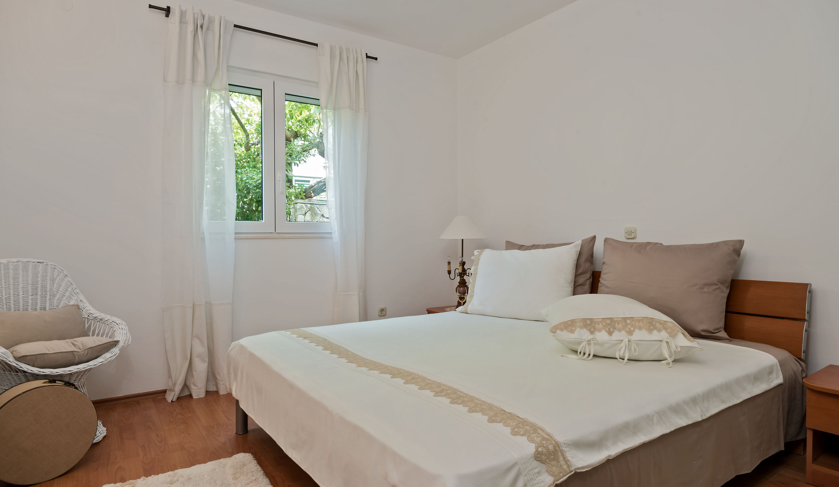 Apartments Roza 91041-A2