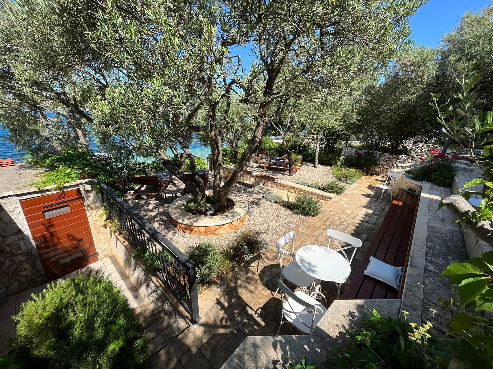 Apartments Roza 91041-A2