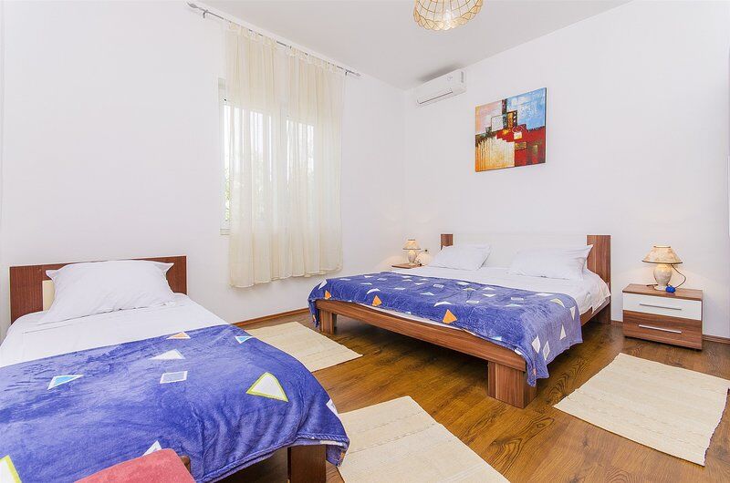 Apartment Romeo 46441-A1