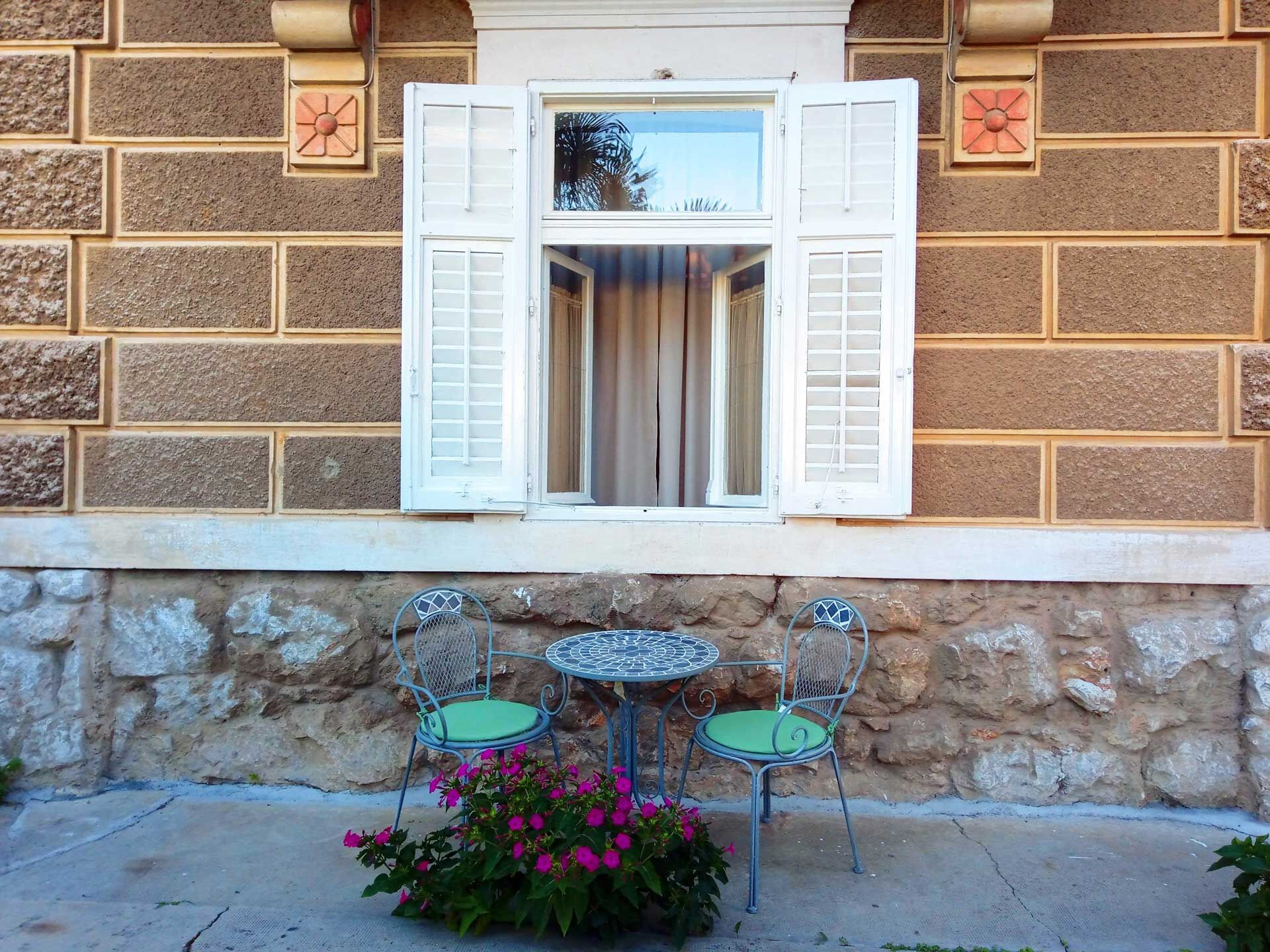 Apartments Rezine 65862-A2