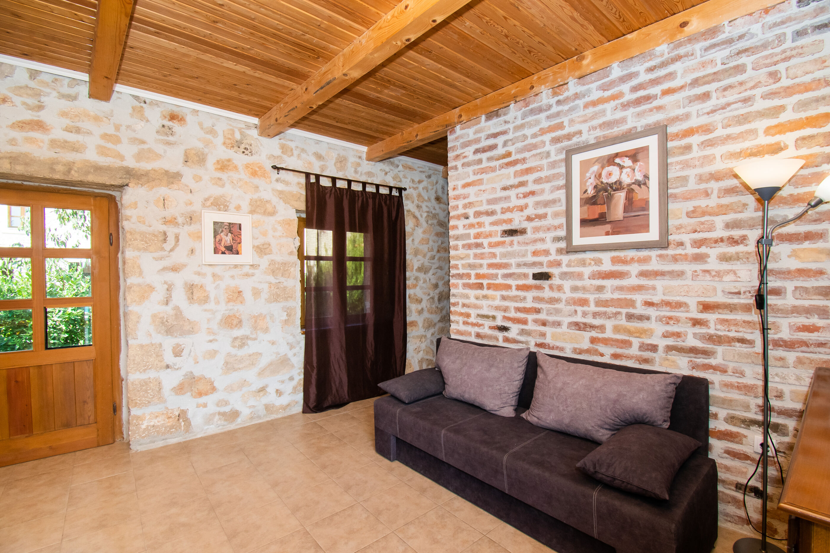 House Stone Curlew 2 91081-K1