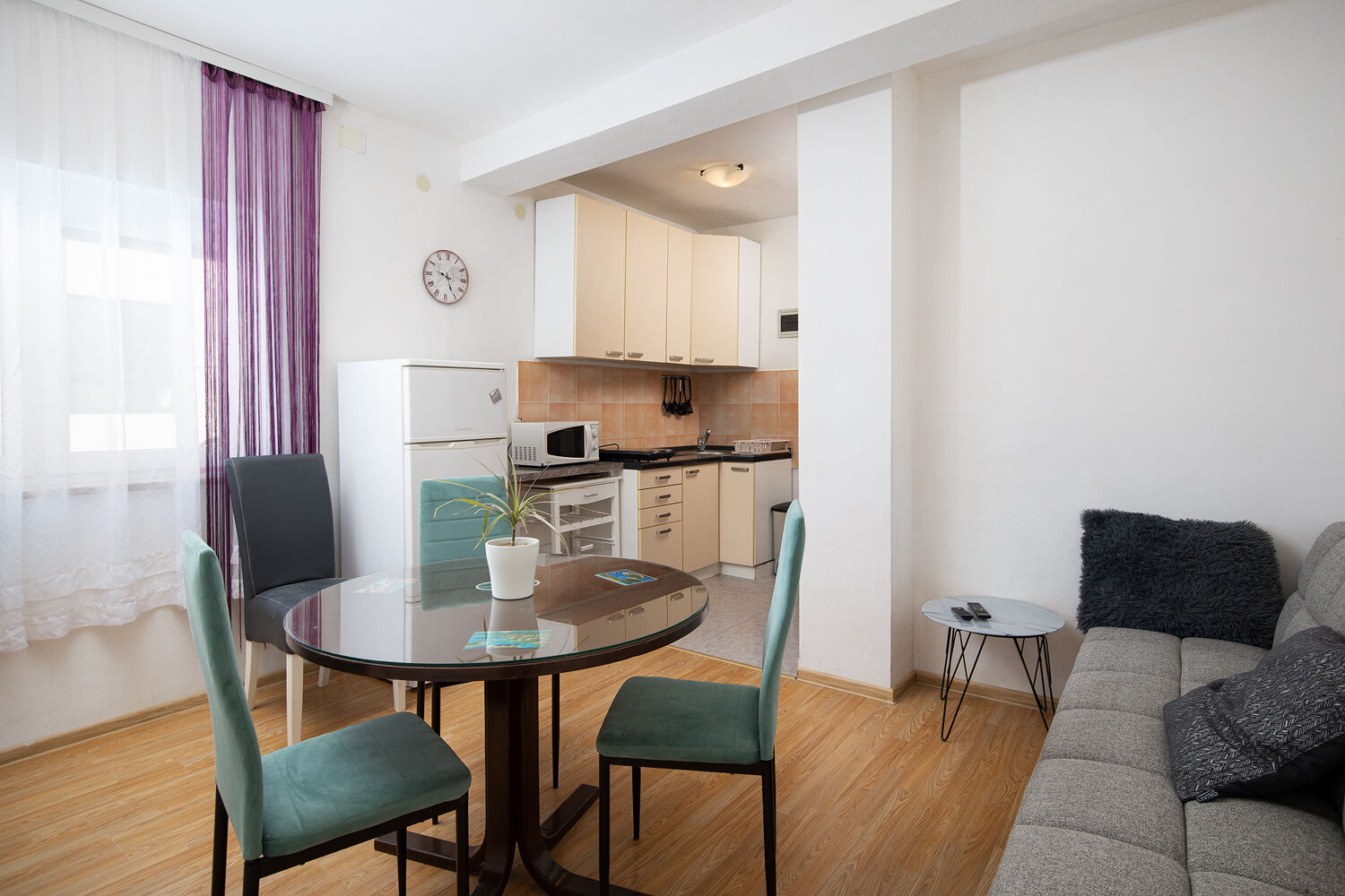 Apartment Vladimir 74881-A1