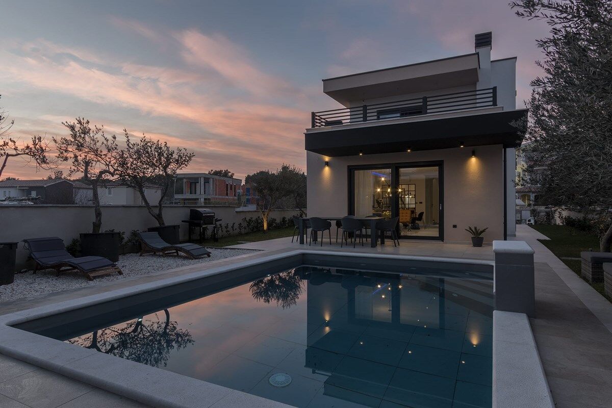 Villa M Premantura 74254-K1