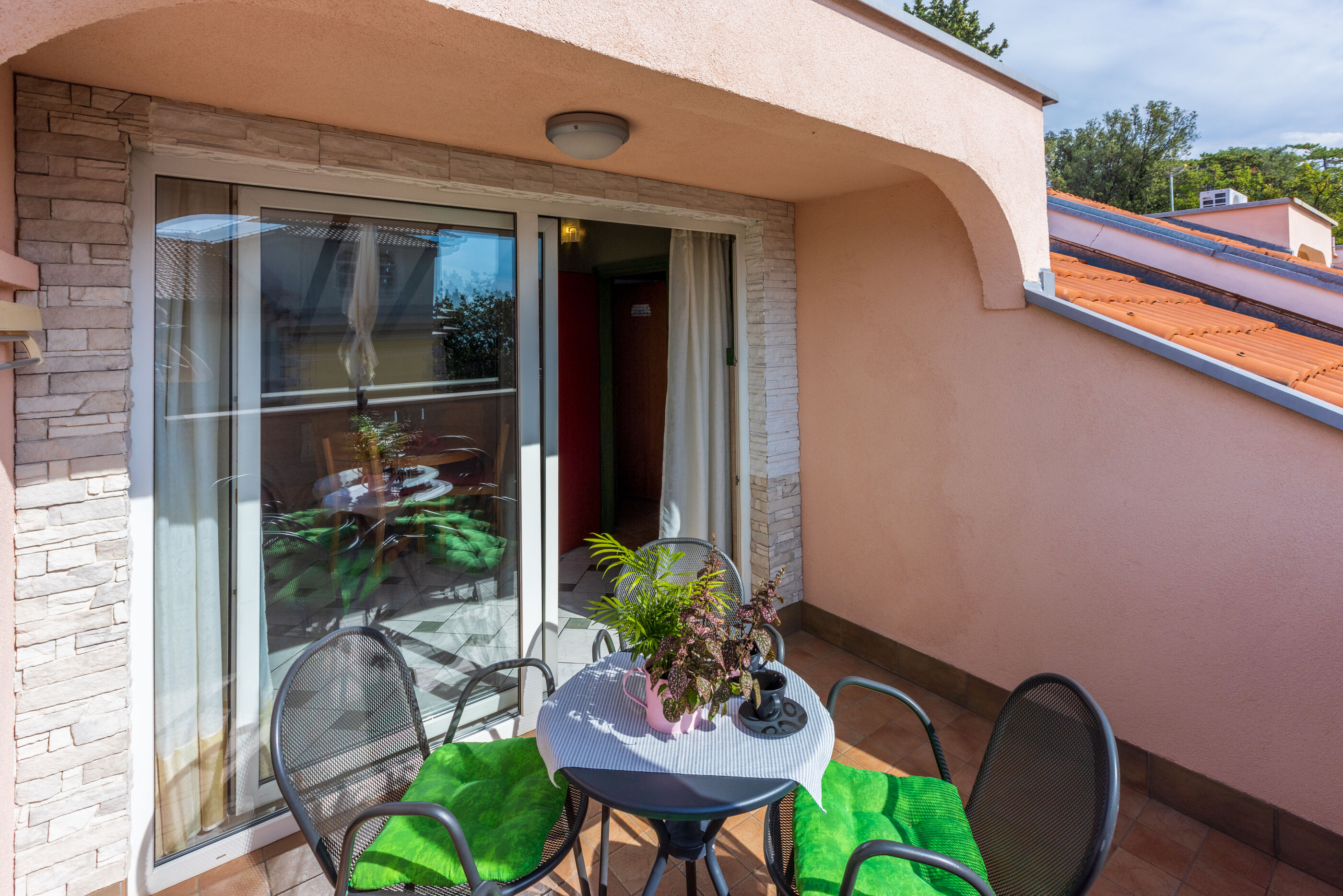 Apartment RIKY 62737-A1