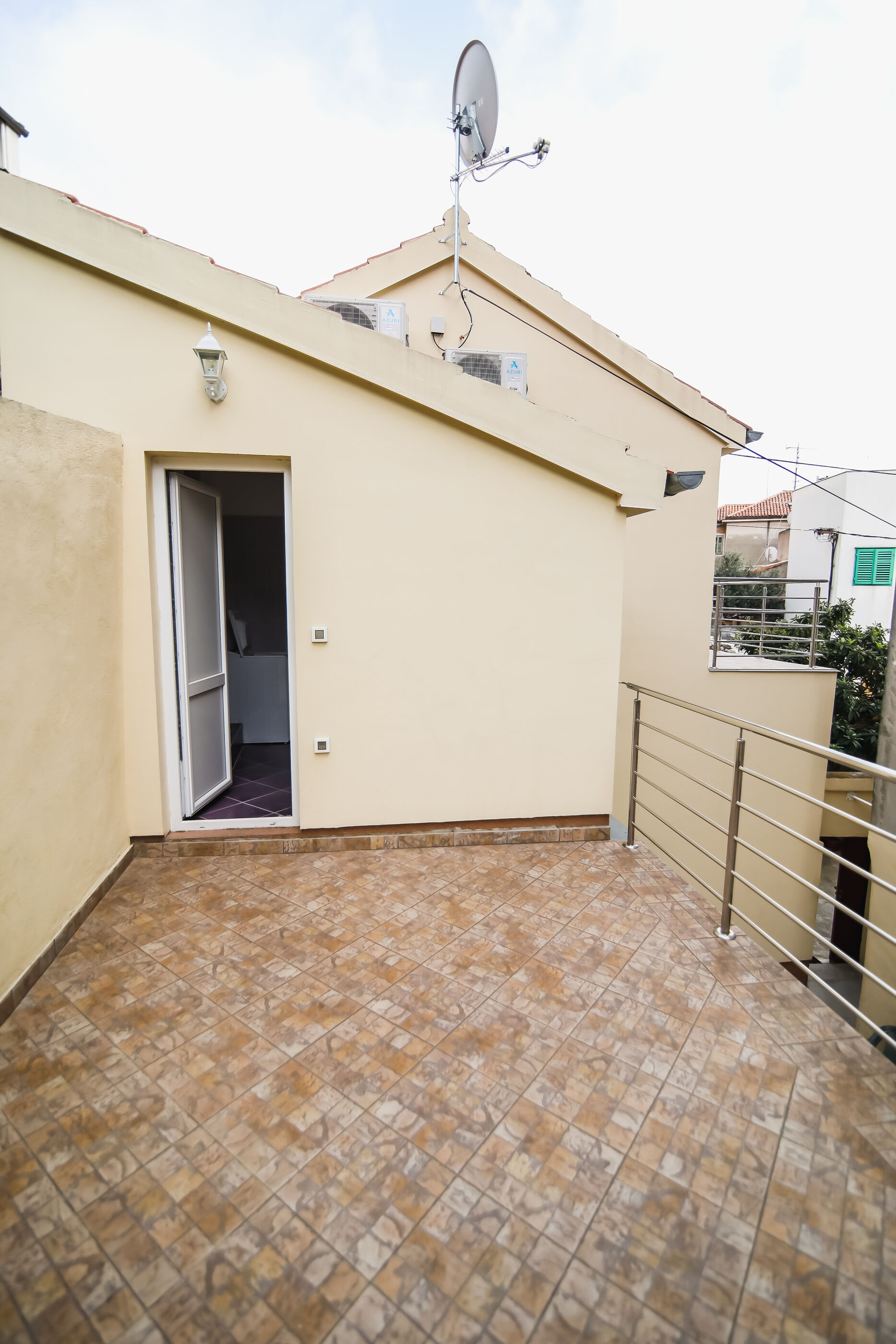 House City Center with  Garden 91101-K1