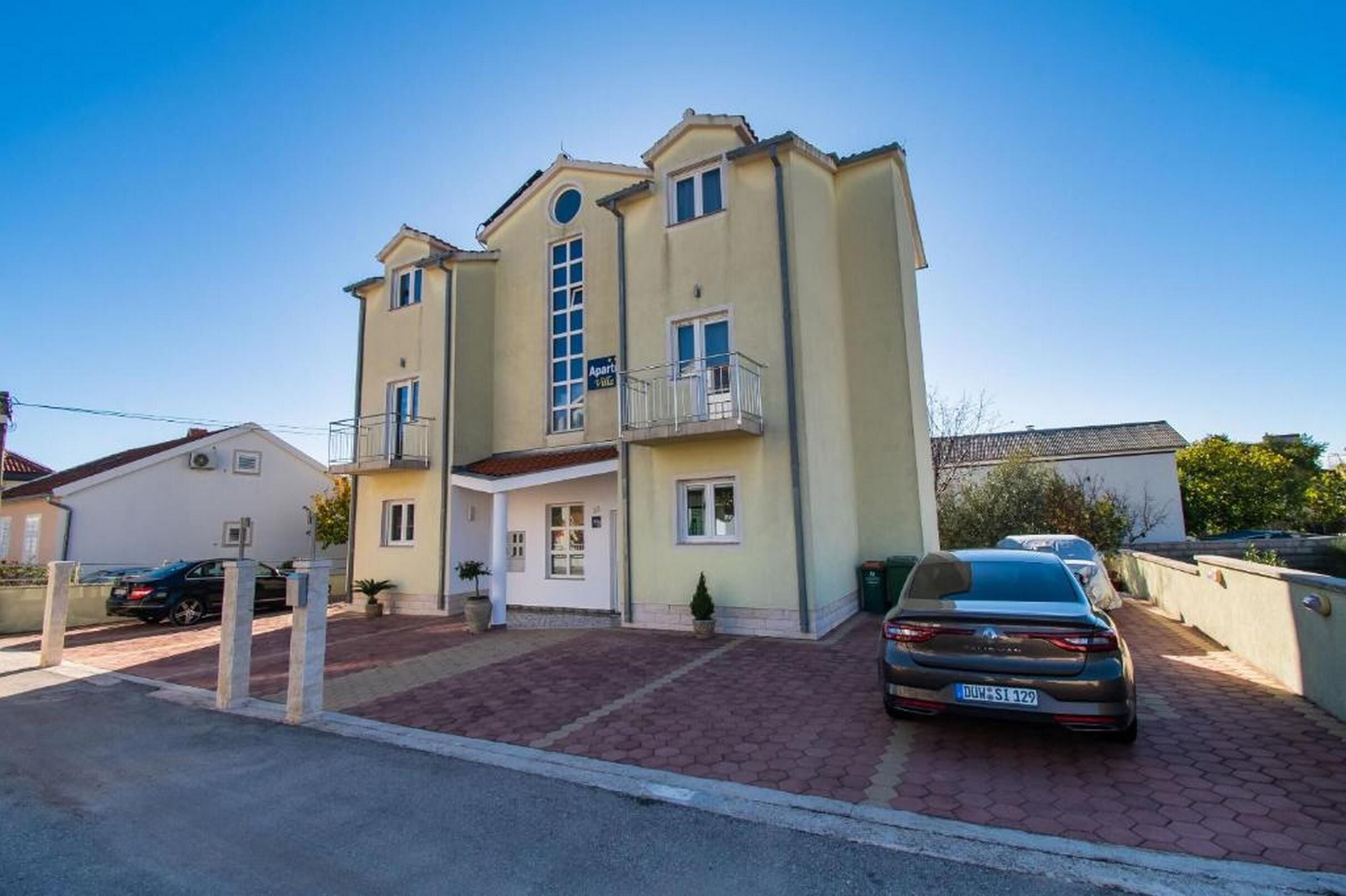 Apartments Ivica 90121-A5