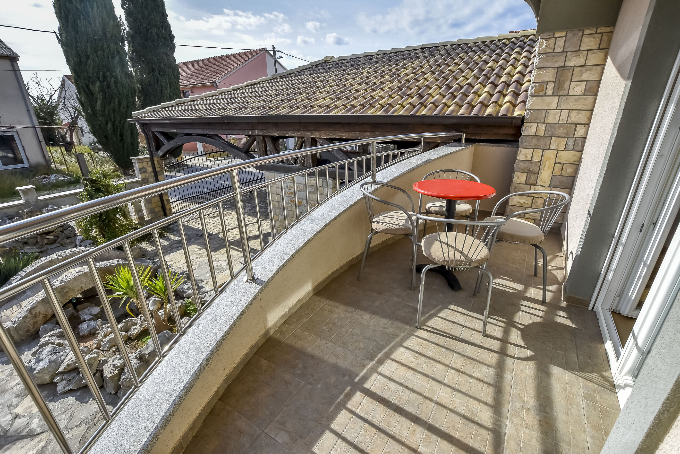 House Levanat 90851-K1