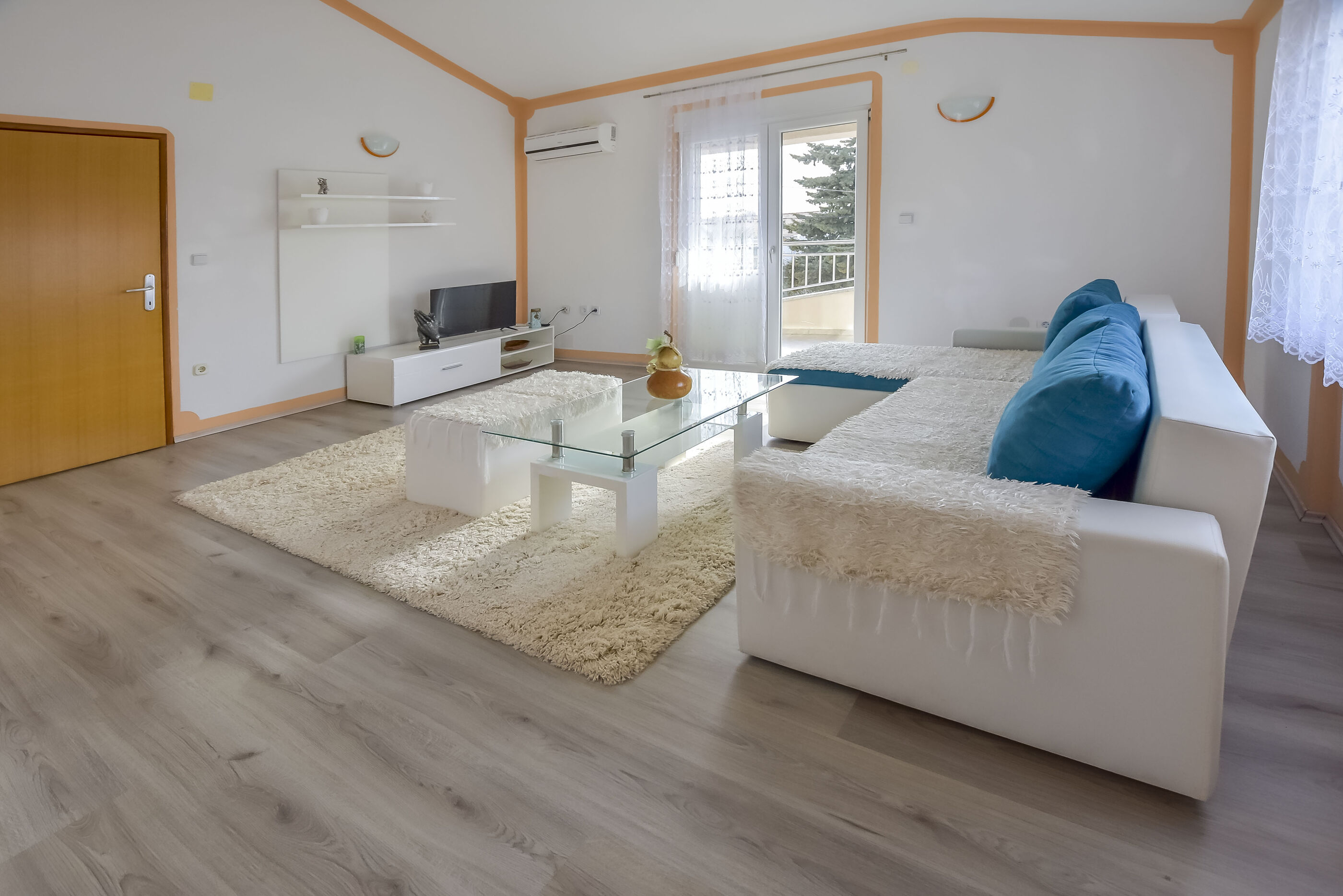 House Levanat 90851-K1