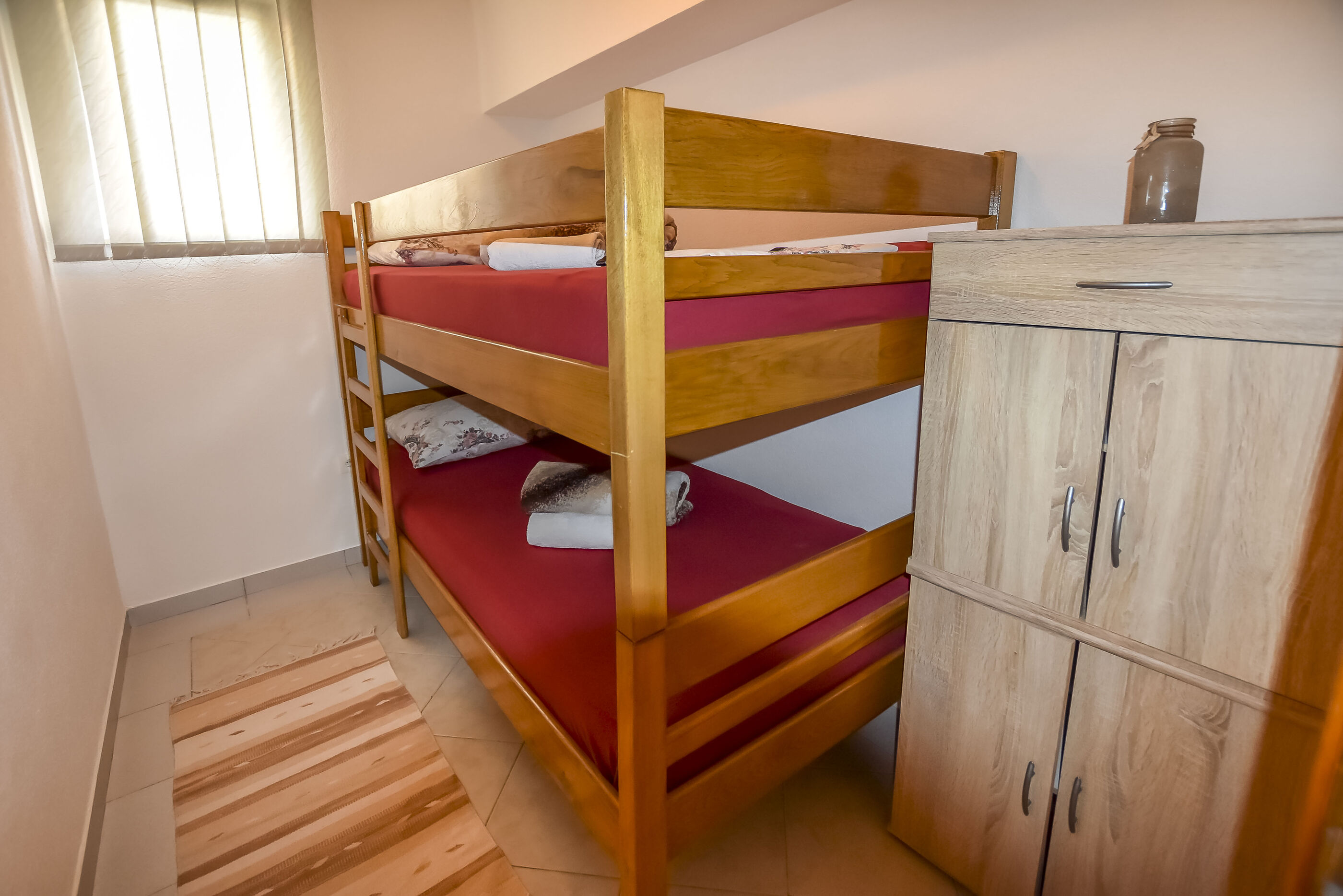 House Levanat 90851-K1