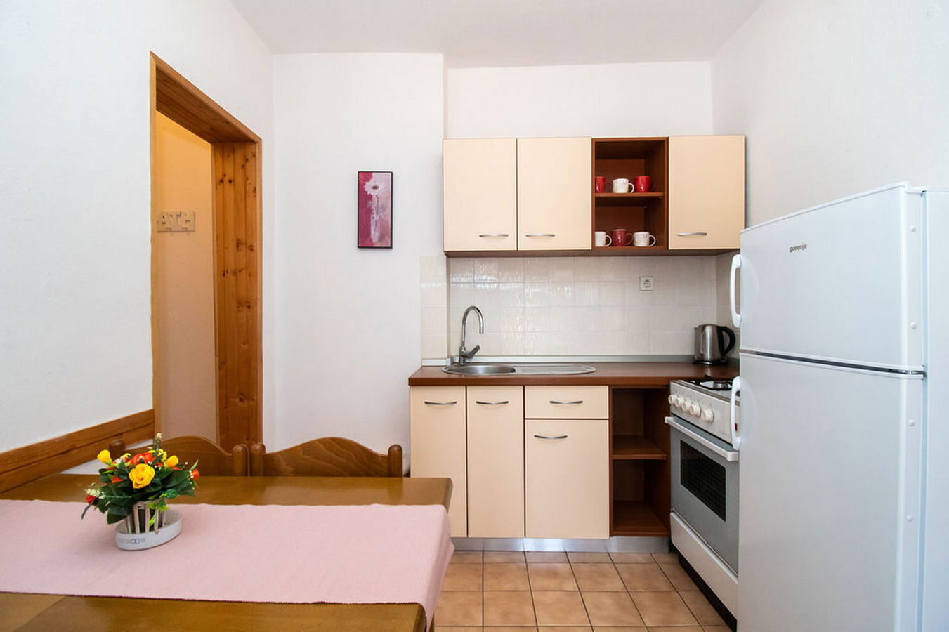 Apartments Crljenko 25301-A1