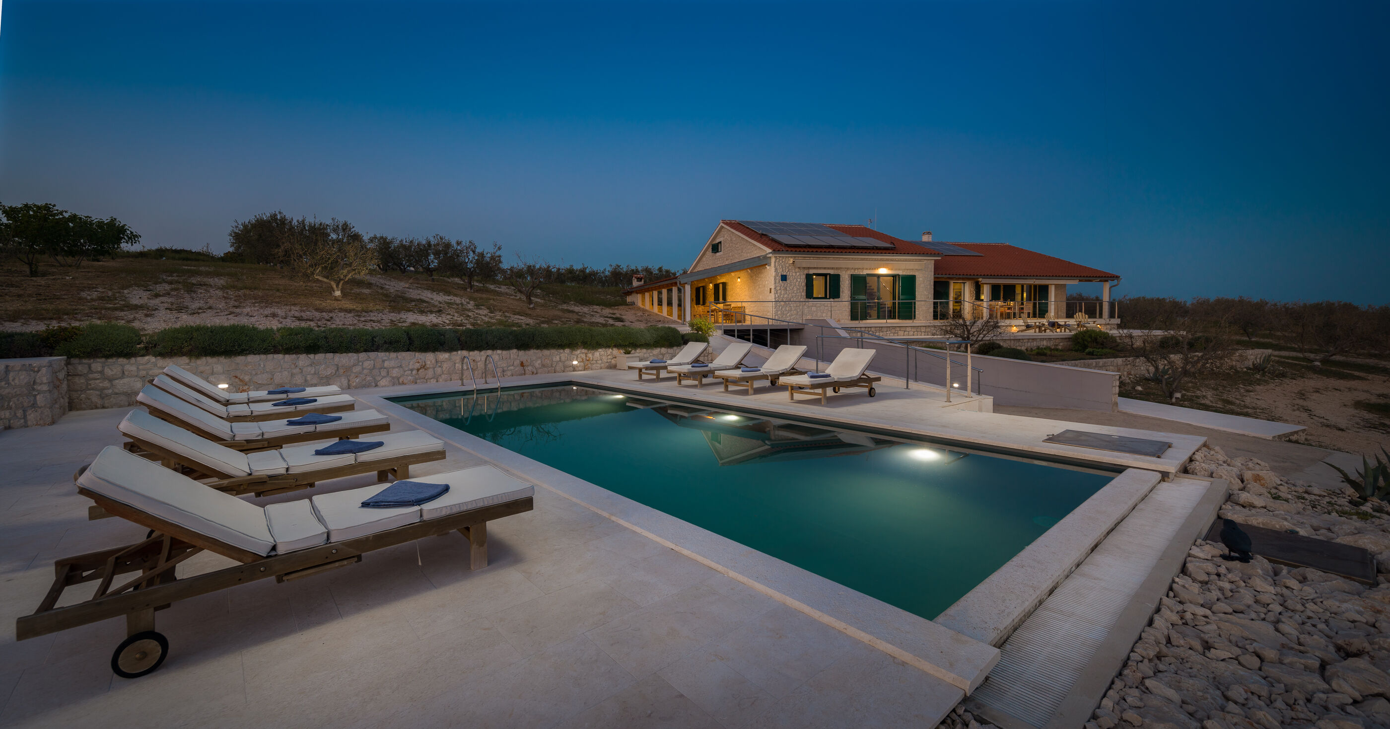 Villa Cape of Tranquility V9751-K1