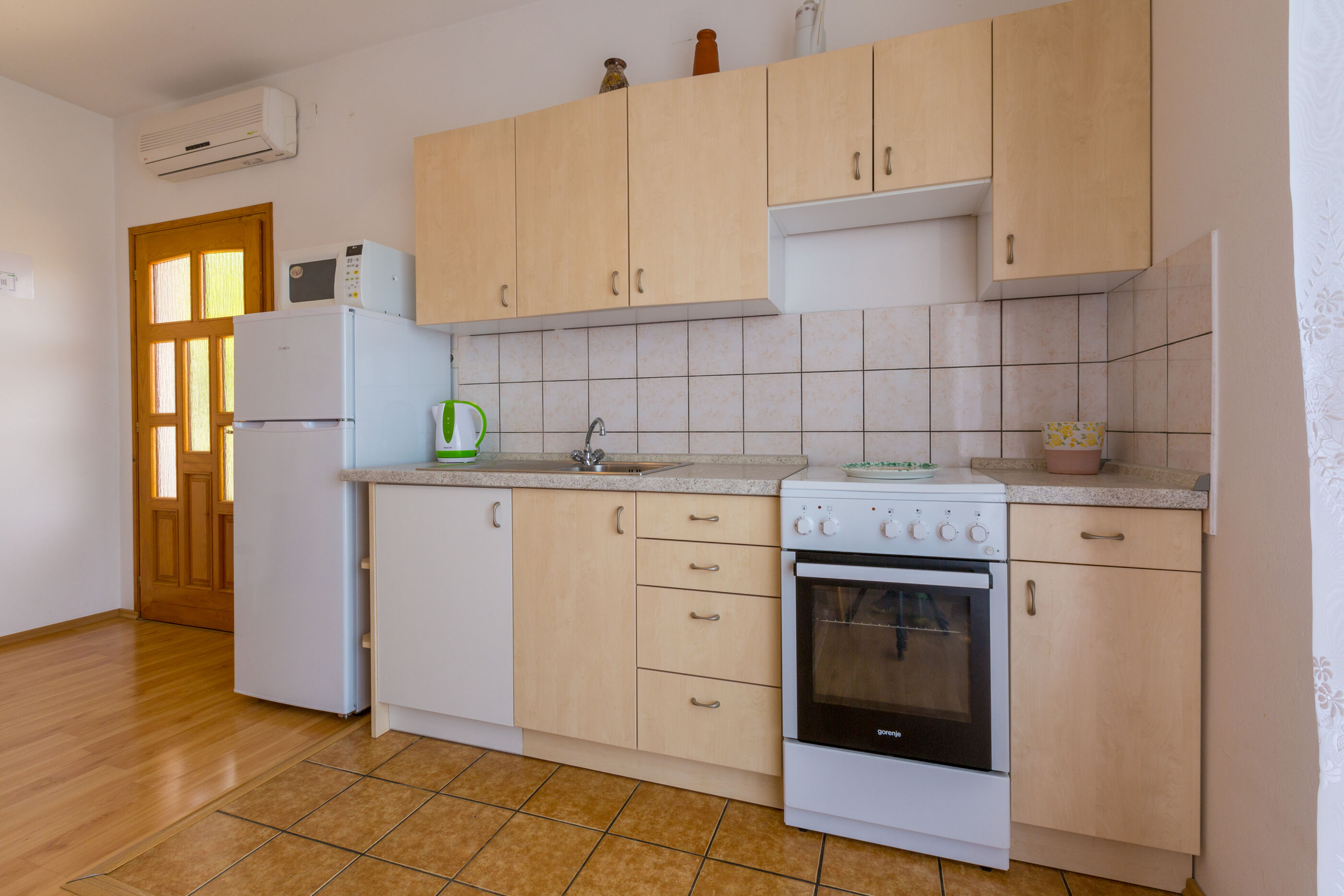 Apartments Dora 66451-A3