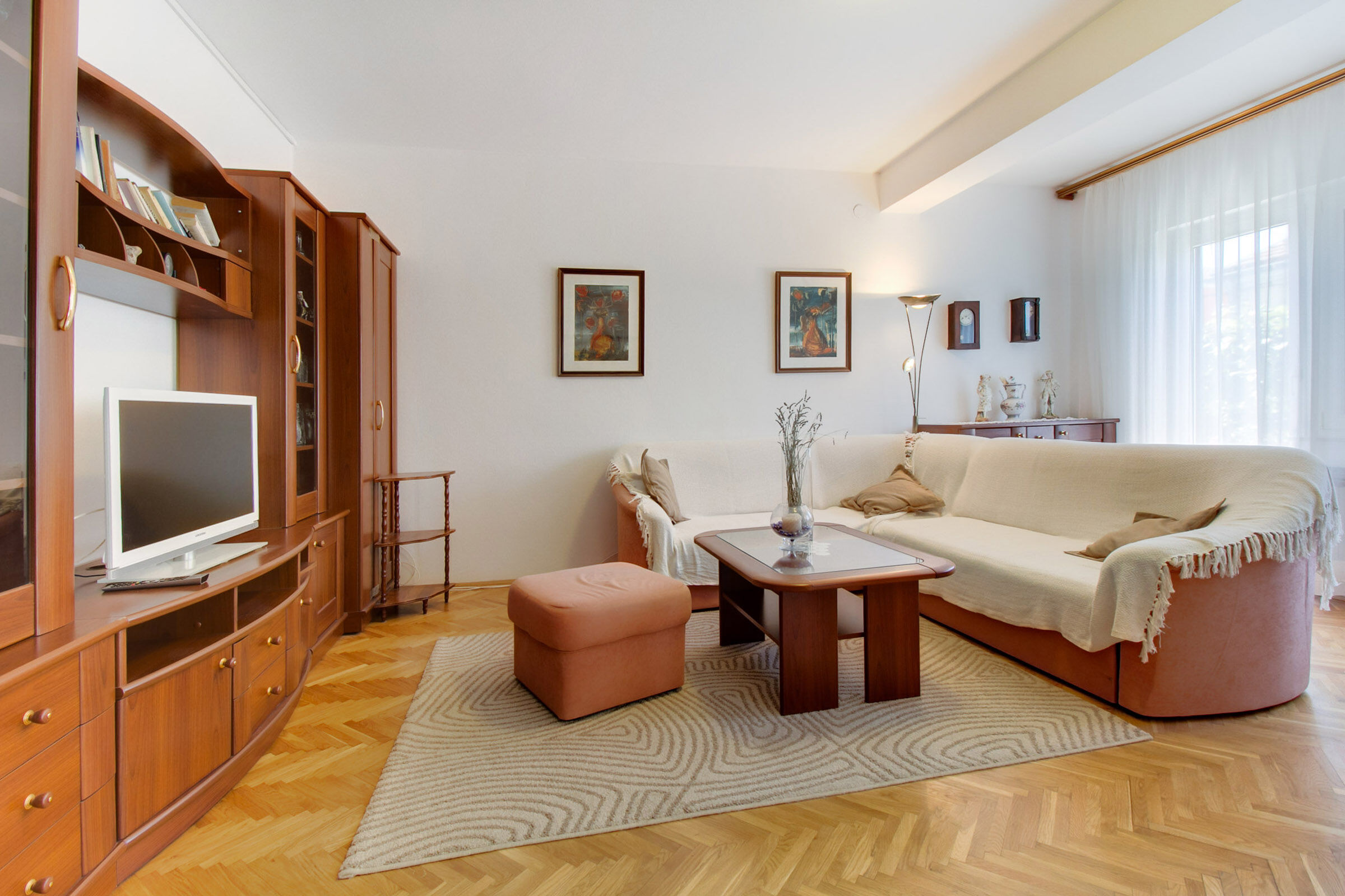 Apartments Helena 64721-A1