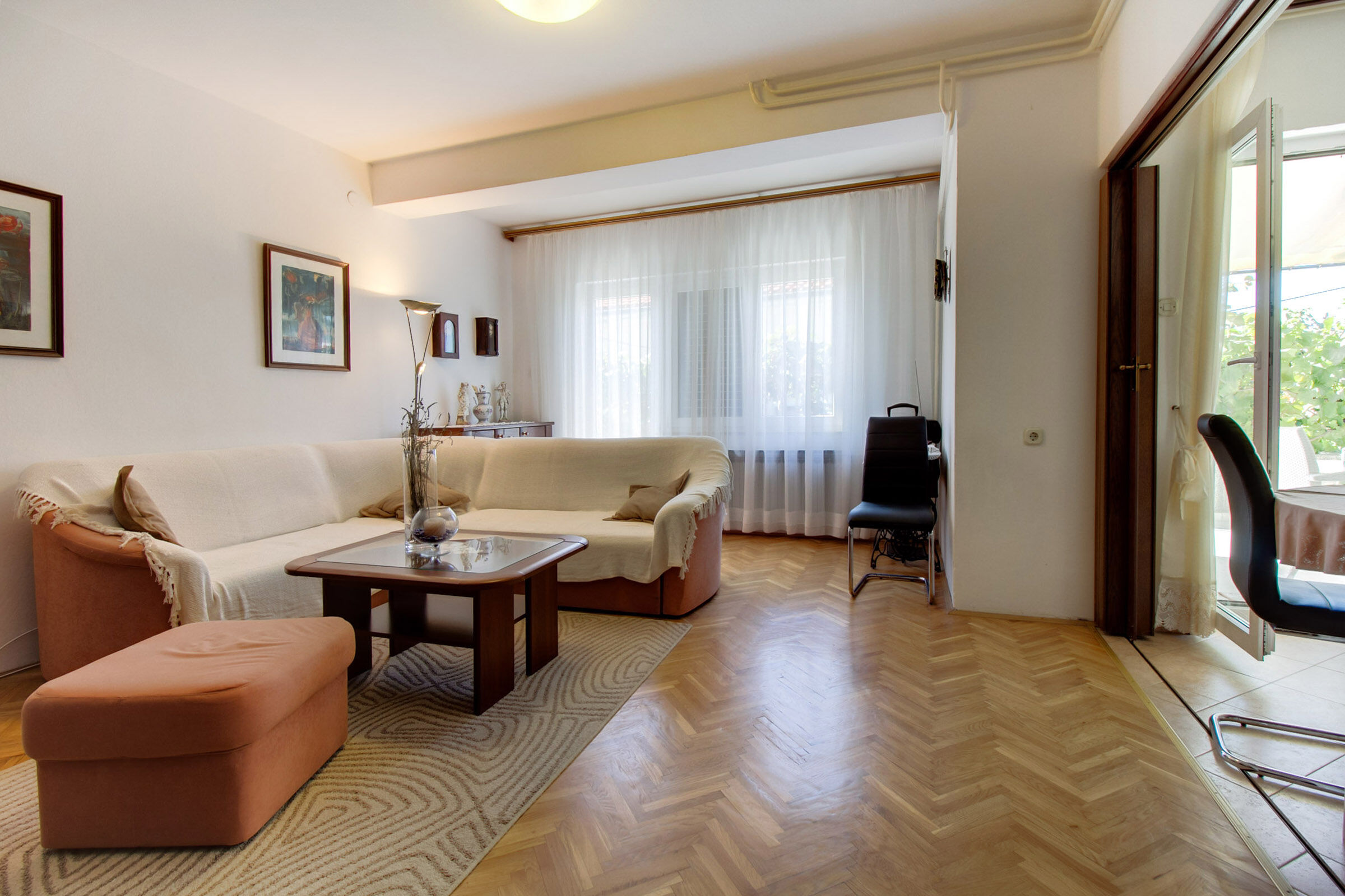Apartments Helena 64721-A1