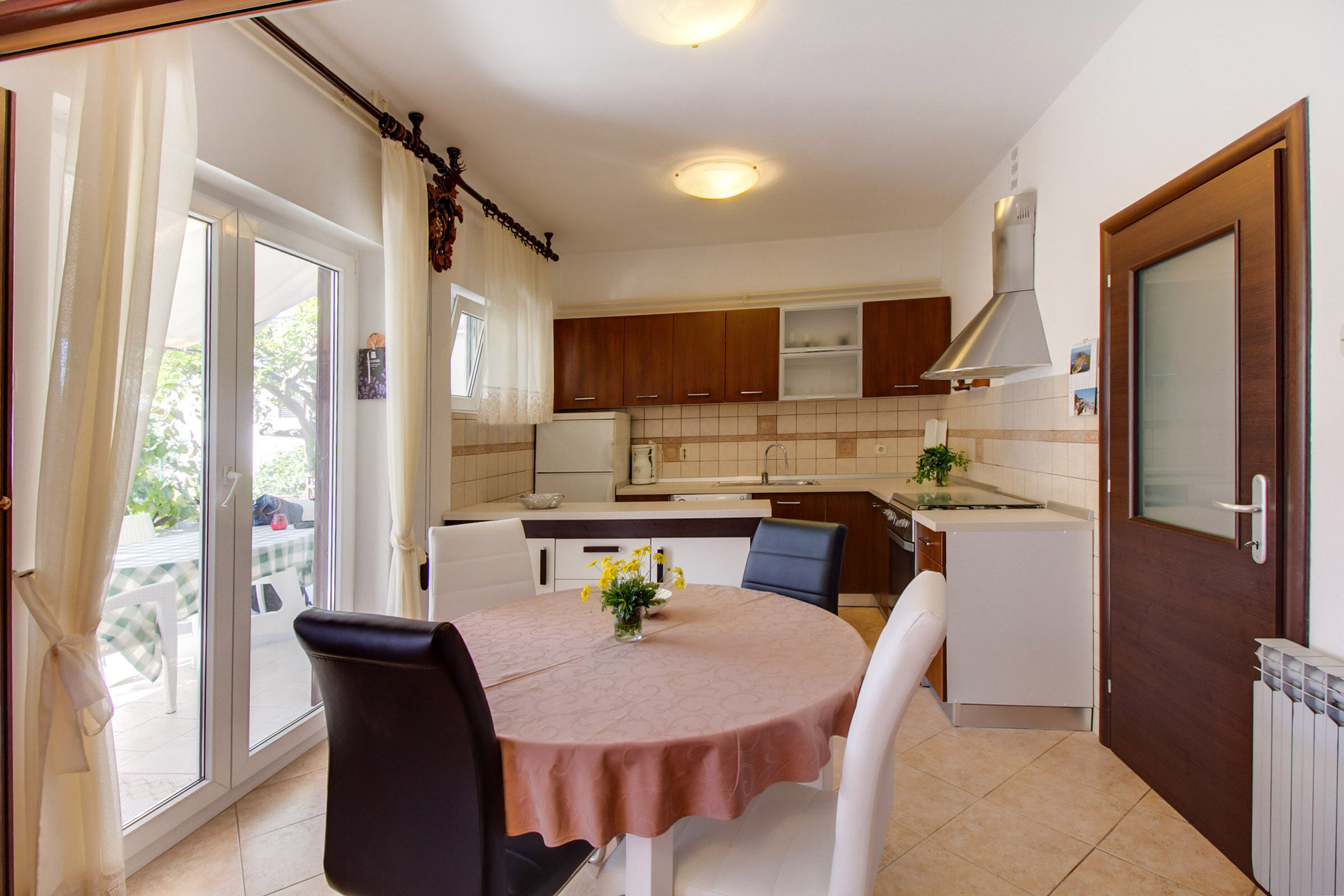 Apartments Helena 64721-A1