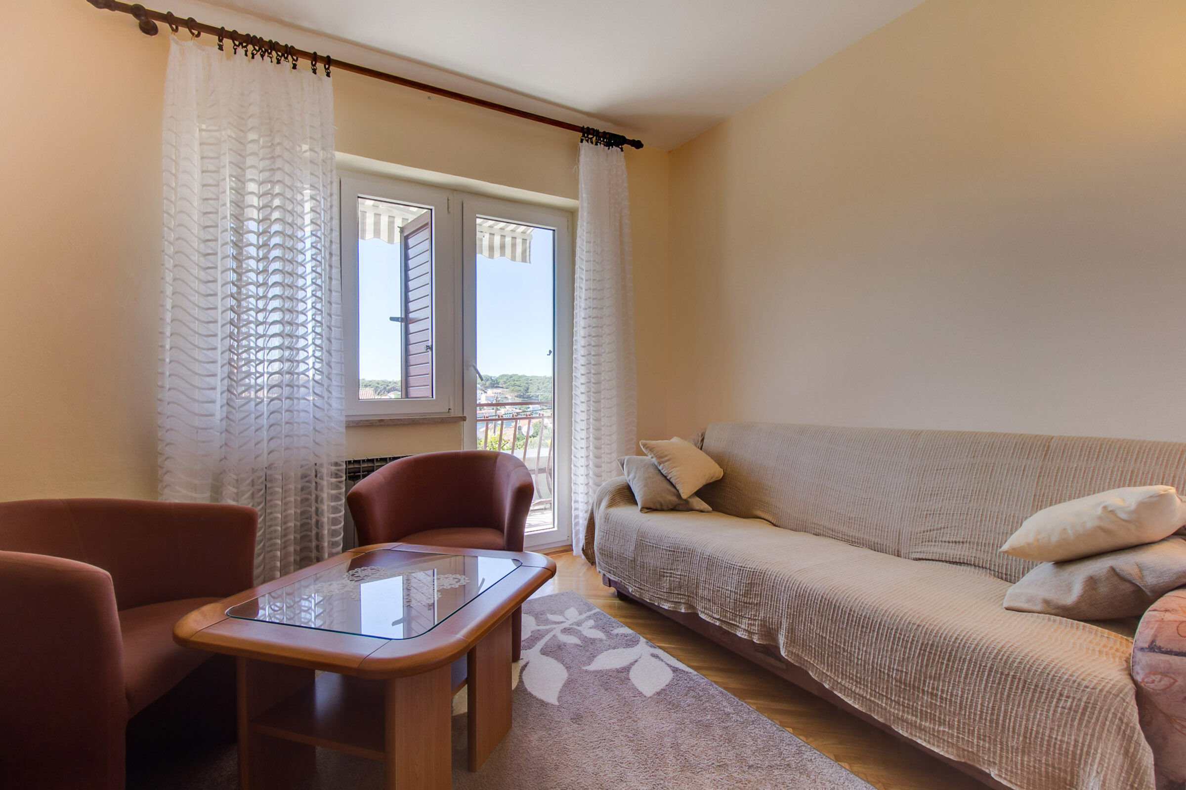 Apartments Helena 64721-A2