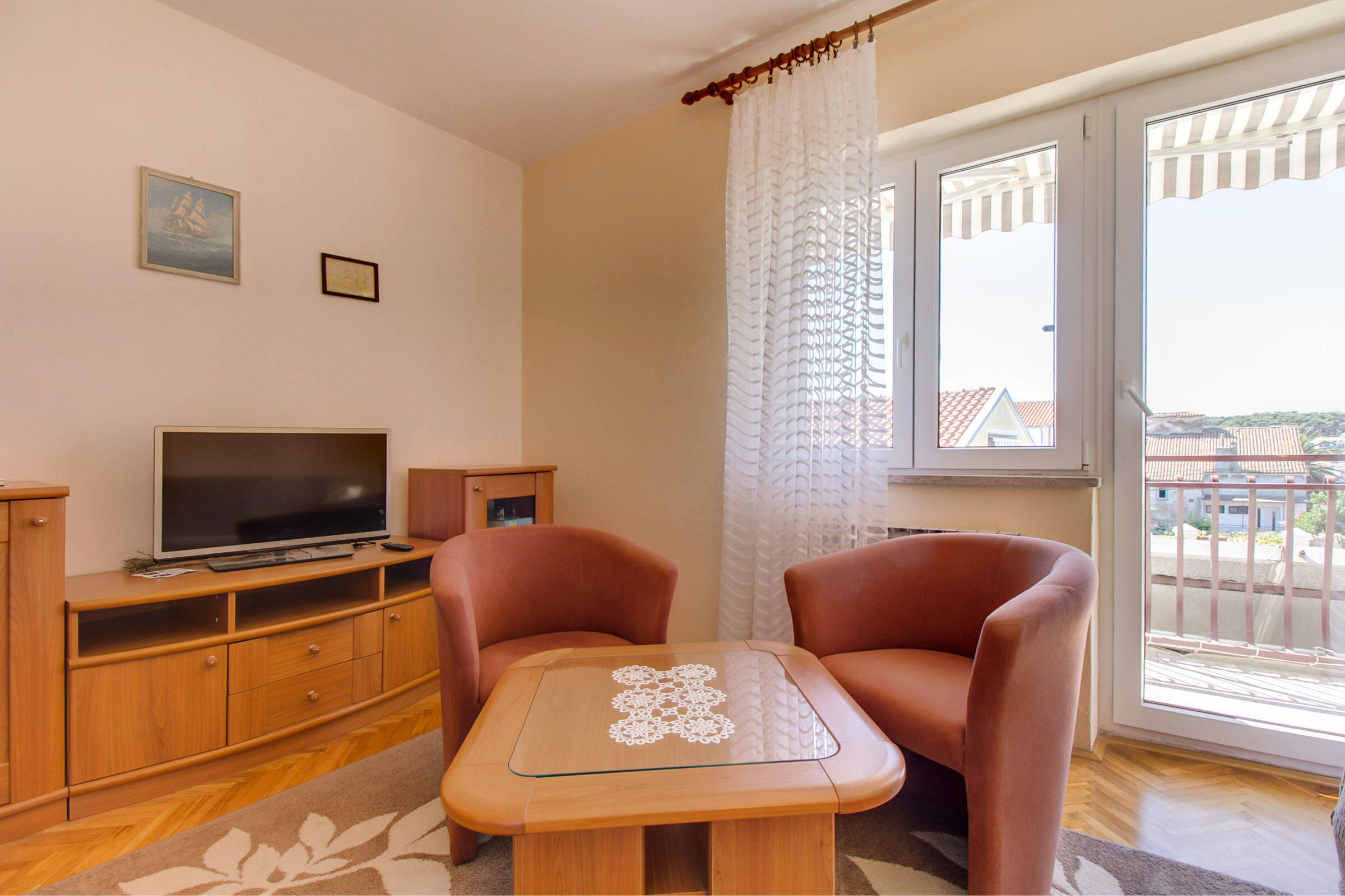 Apartments Helena 64721-A2
