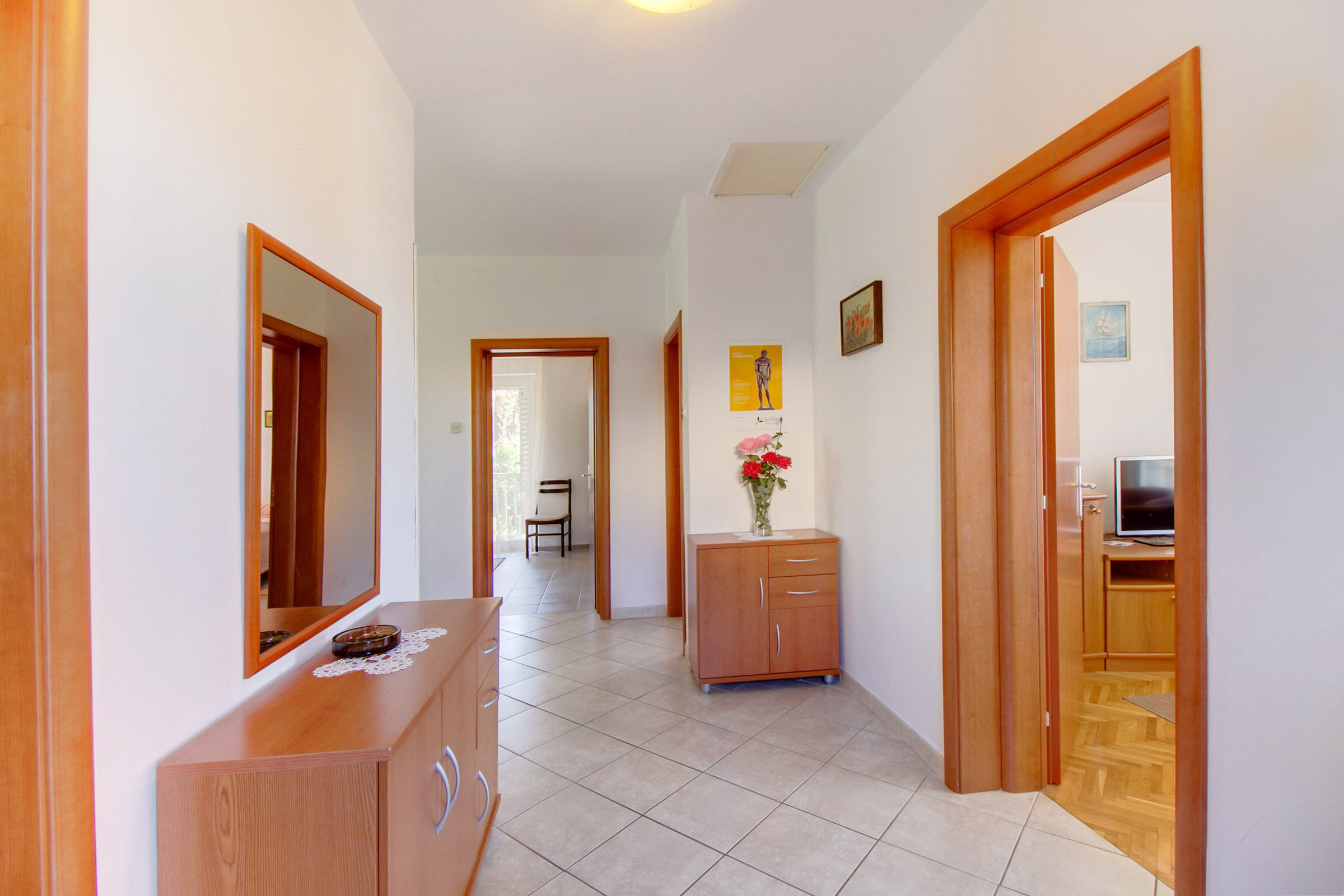 Apartments Helena 64721-A2