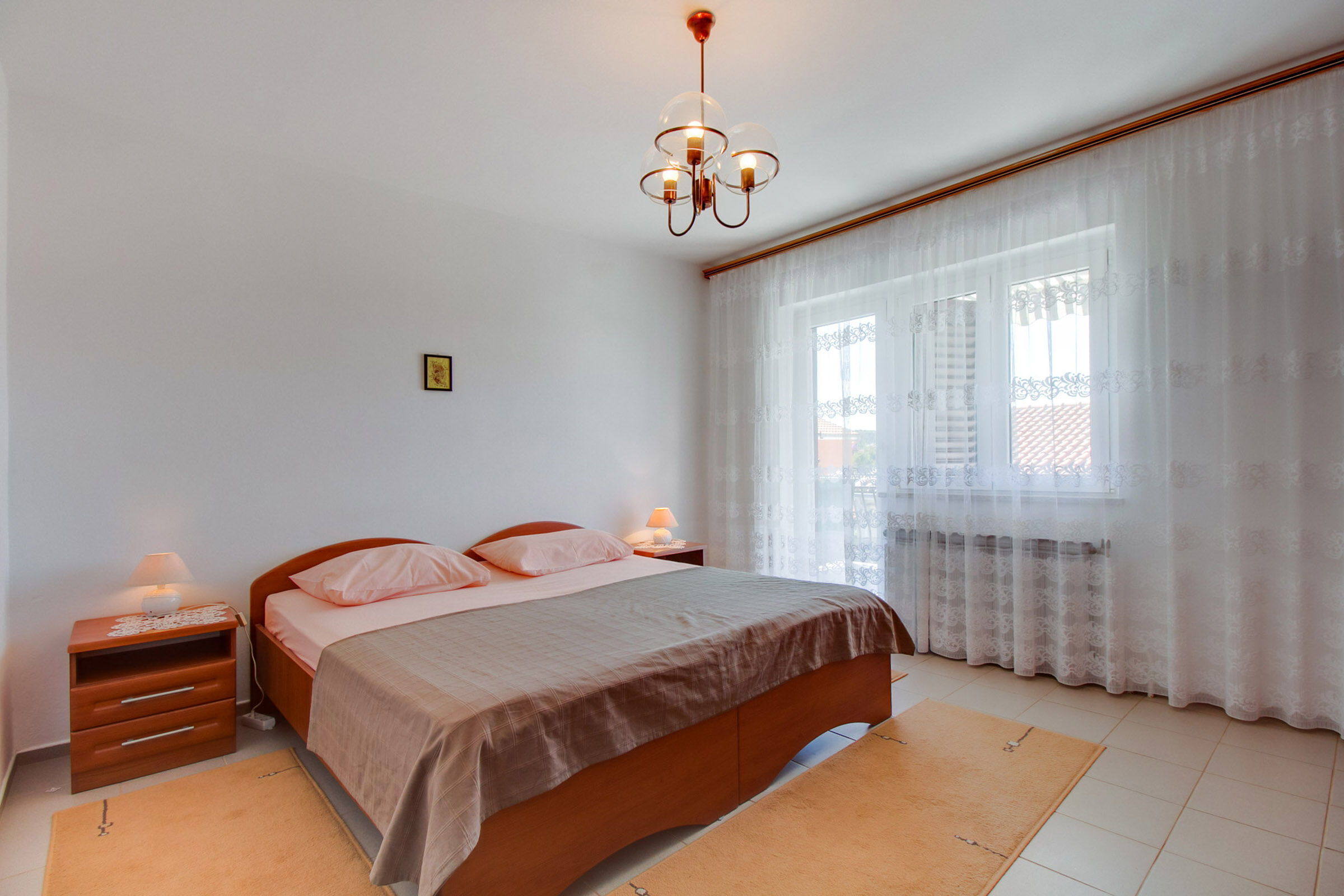 Apartments Helena 64721-A2