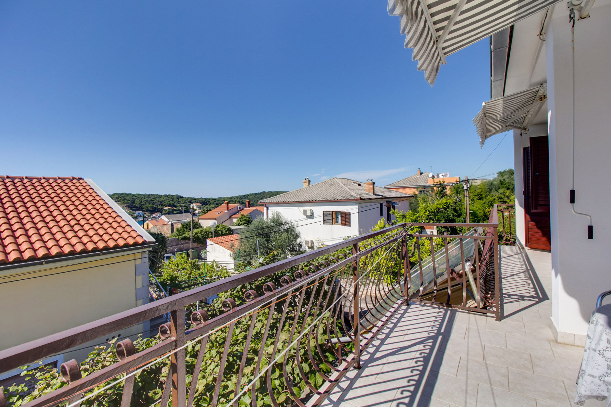 Apartments Helena 64721-A2