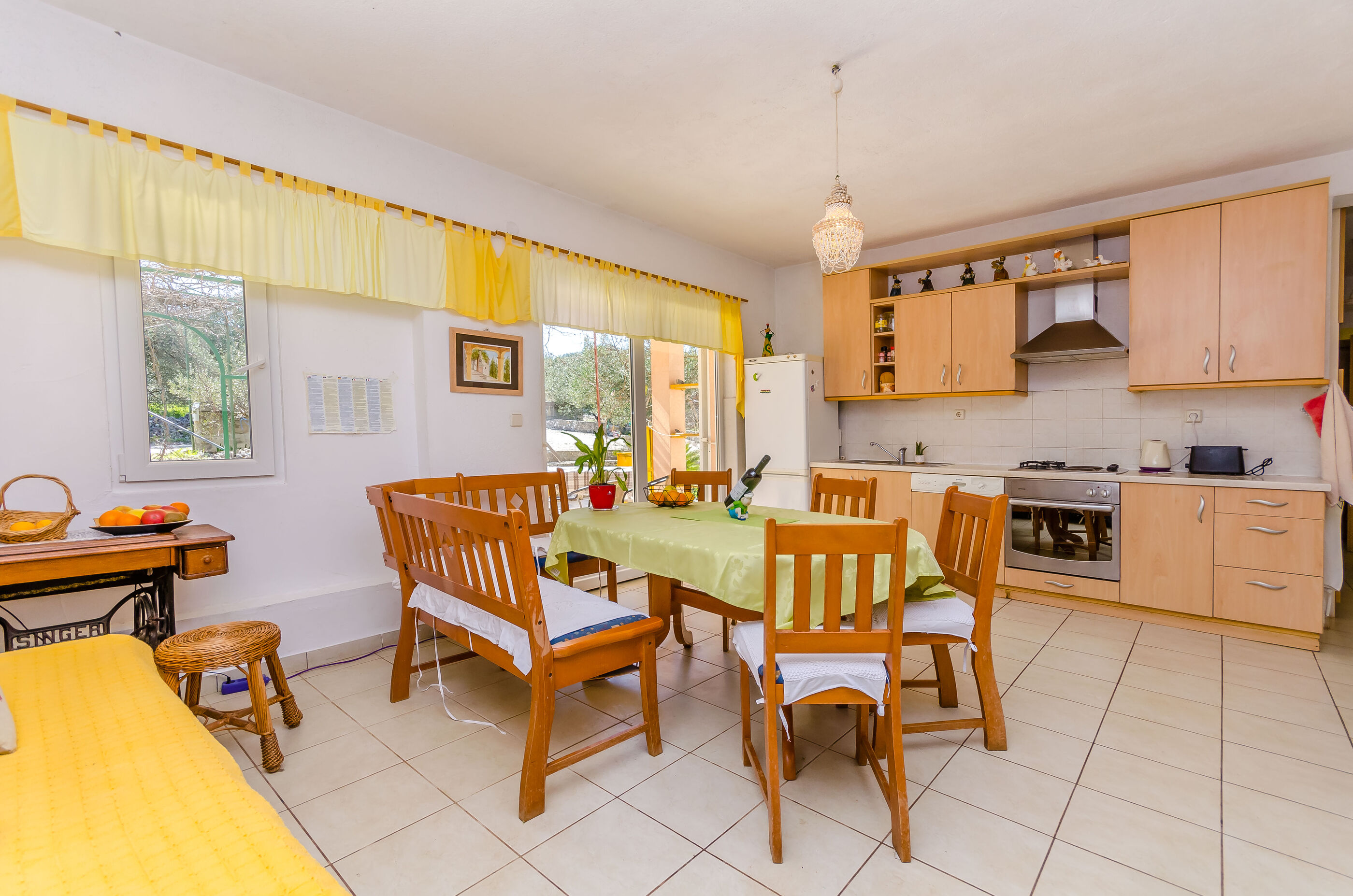 Apartments Stara Maslina 91531-A1