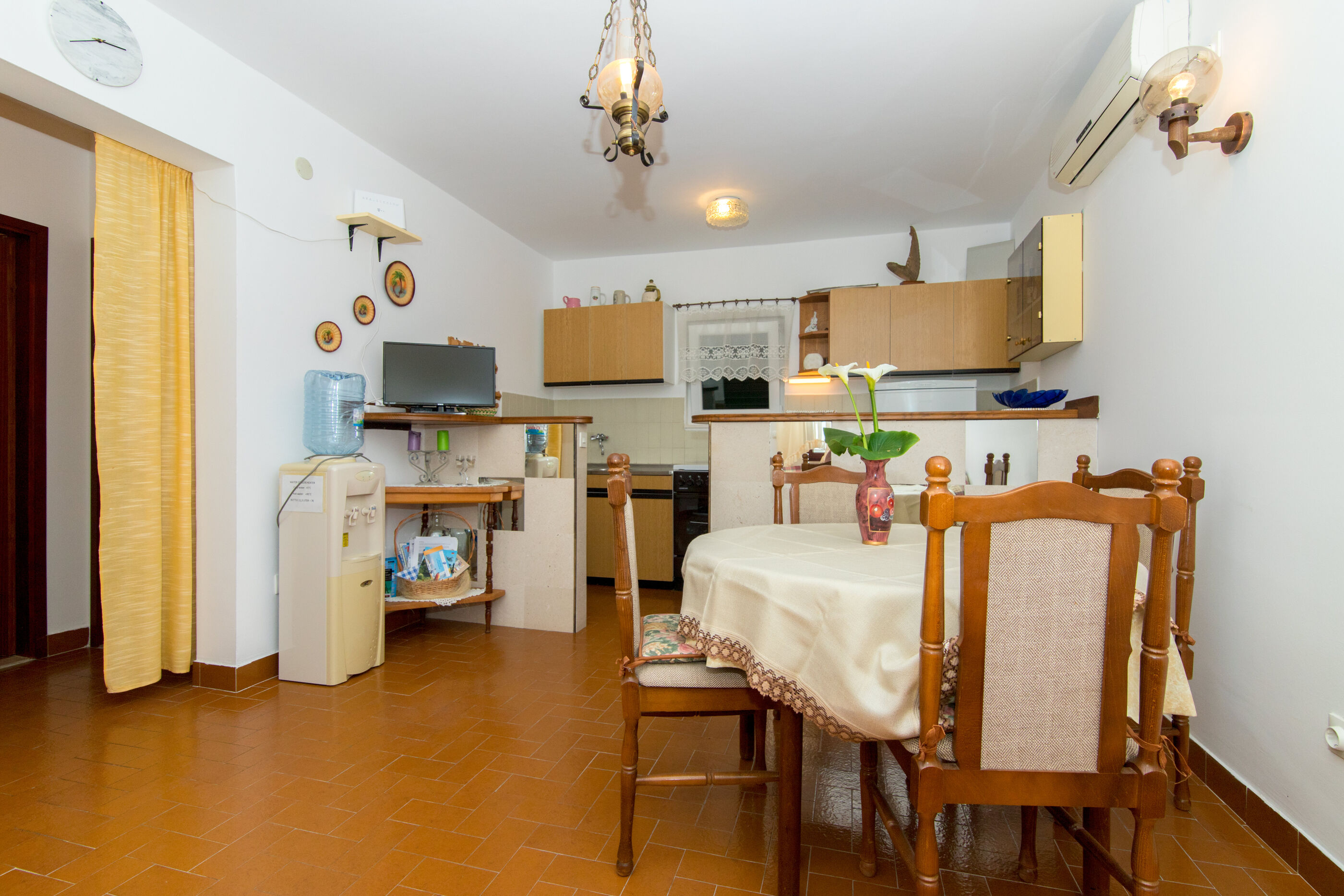 Apartments Kuscevic Kanica 57681-A1