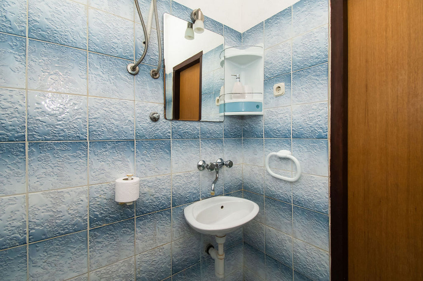 Apartments Crljenko 25301-A2