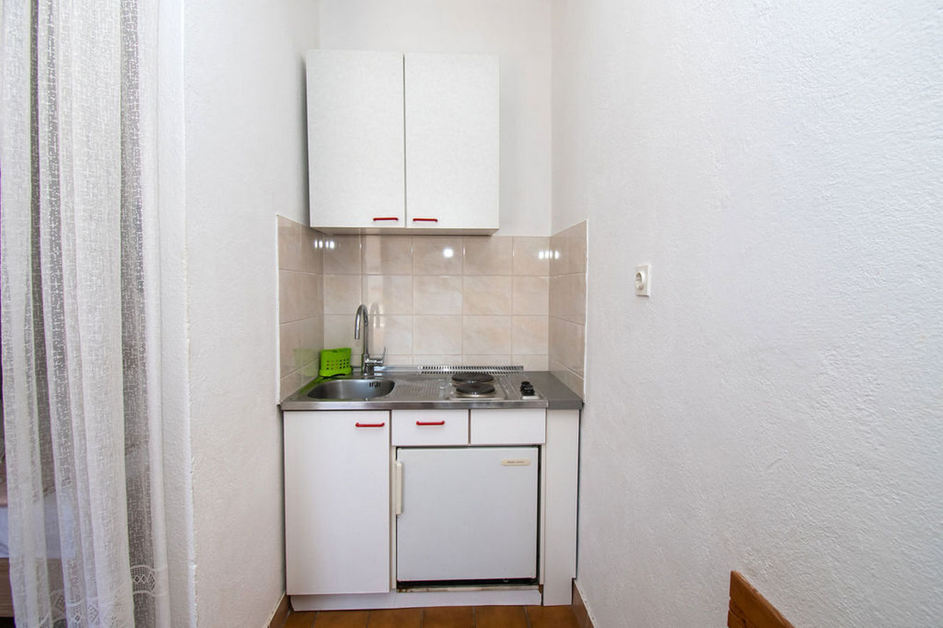 Apartments Crljenko 25301-A2
