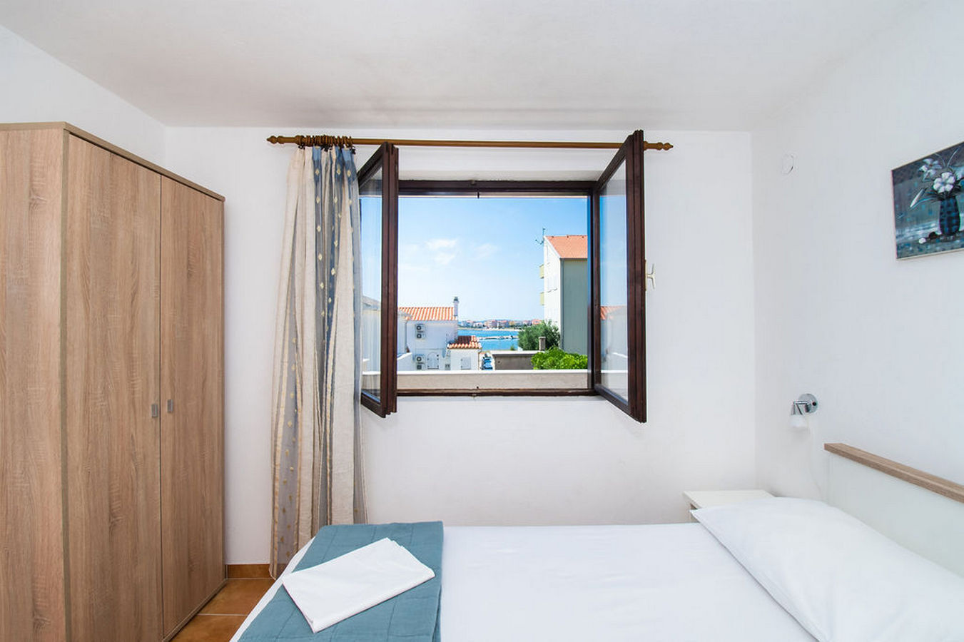 Apartments Crljenko 25301-A3