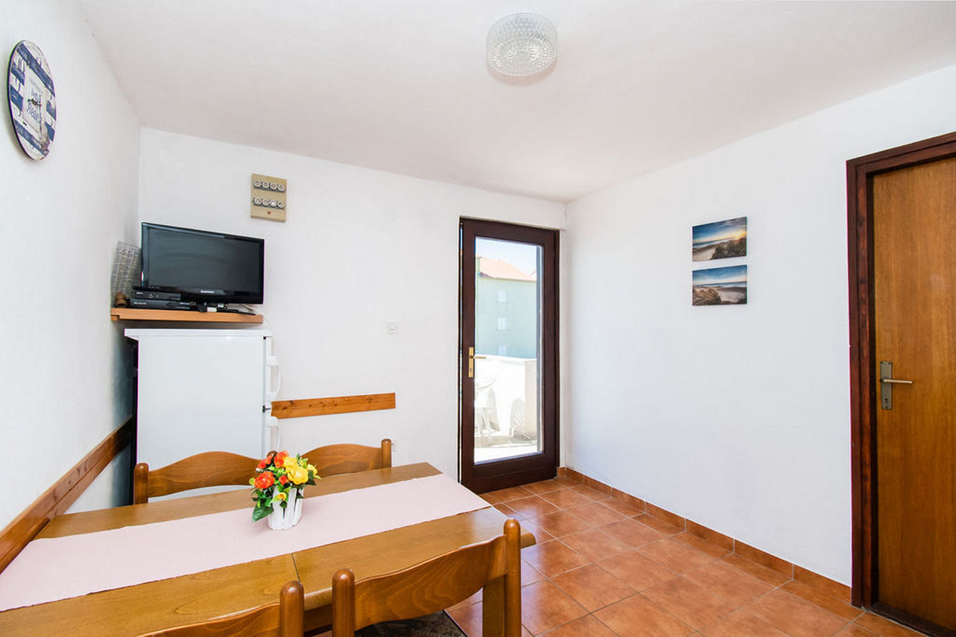 Apartments Crljenko 25301-A3