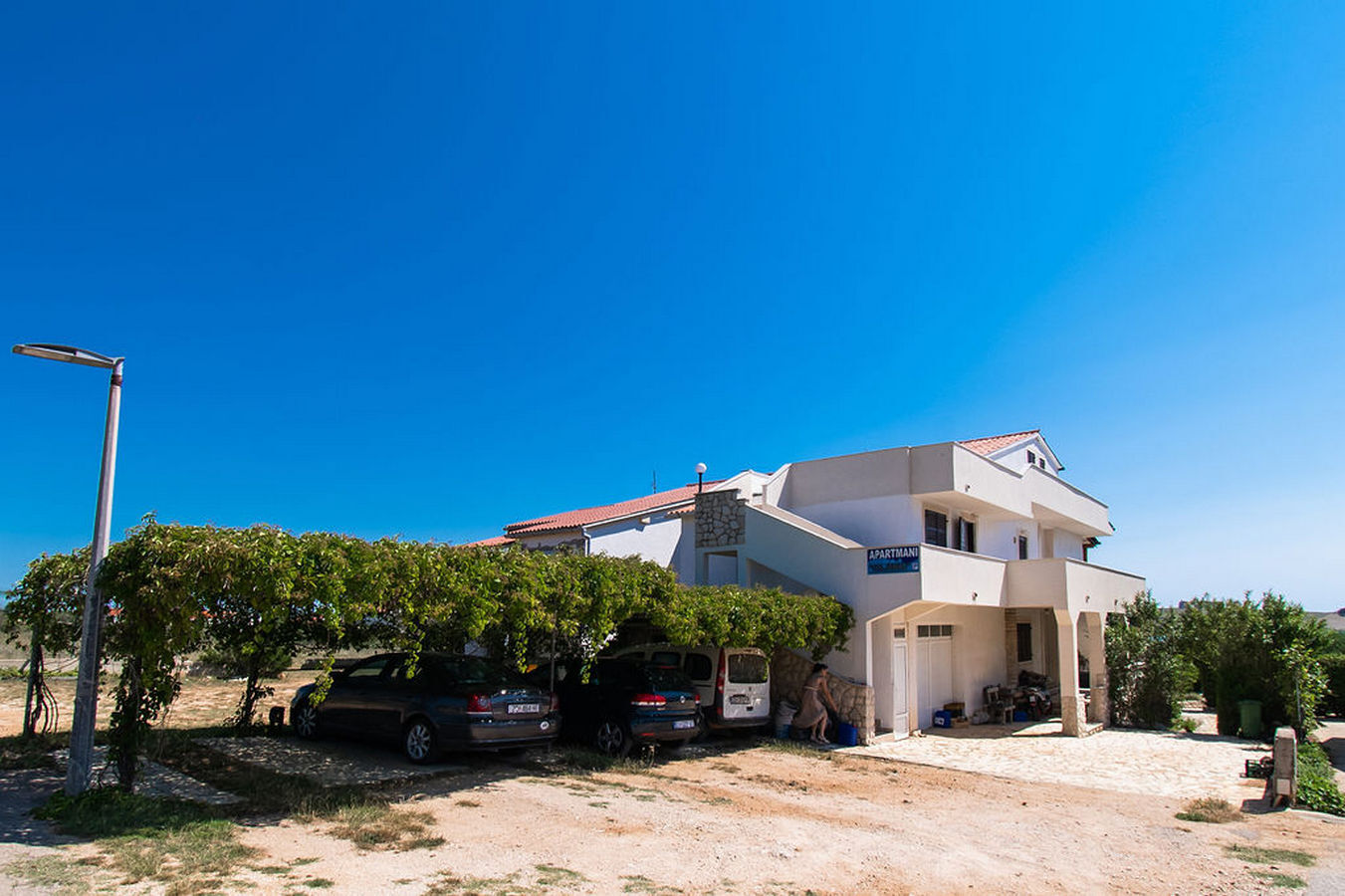 Apartments Crljenko 25301-A2