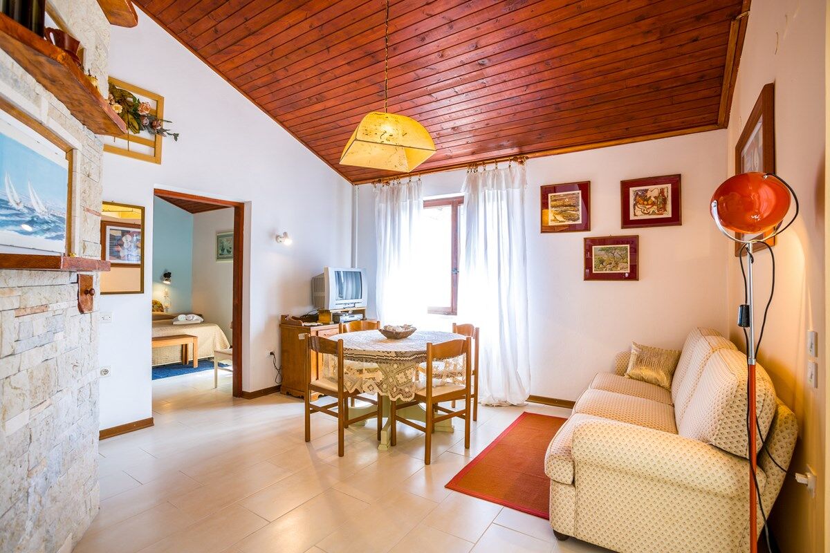 Rose Cottage 74255-A1