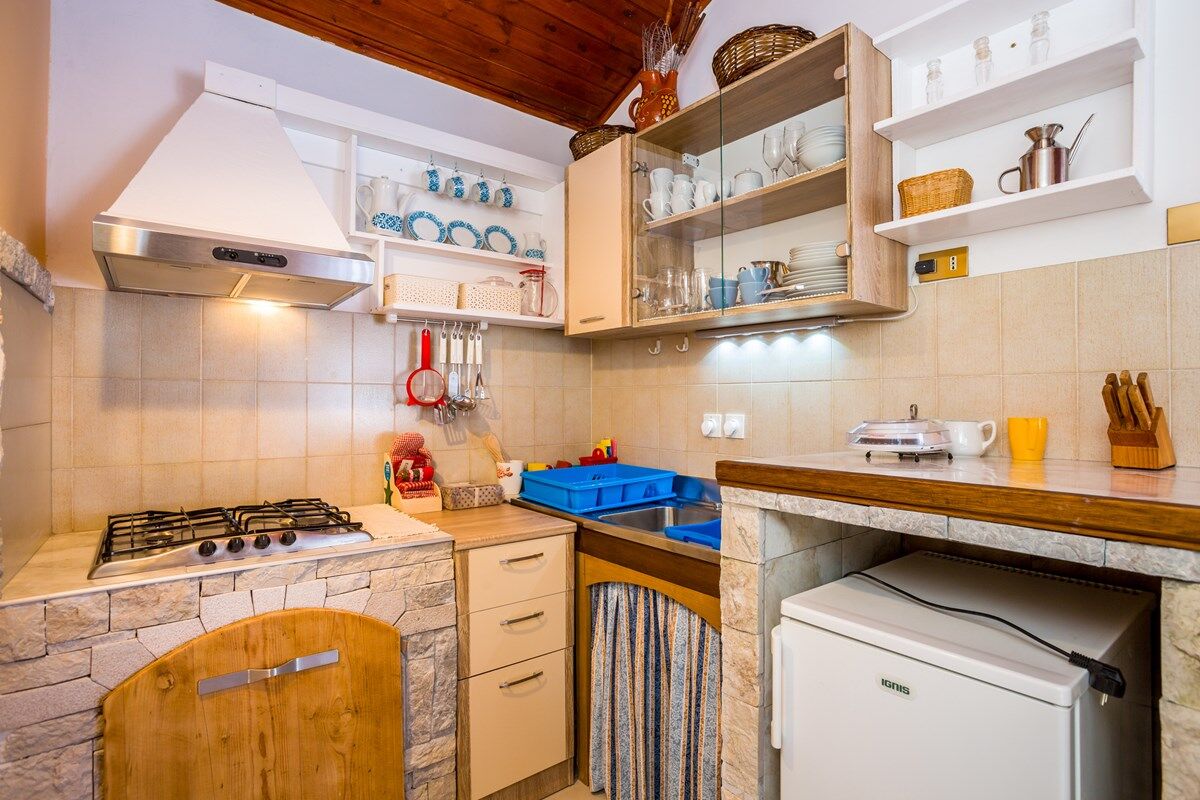 Rose Cottage 74255-A1