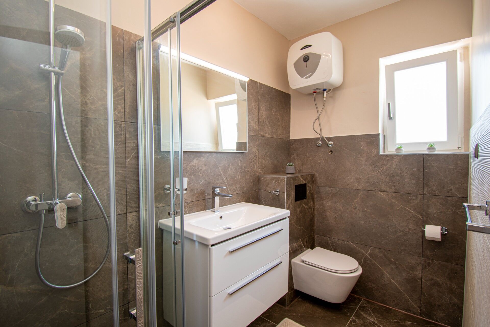 House Suzana 94112-K1