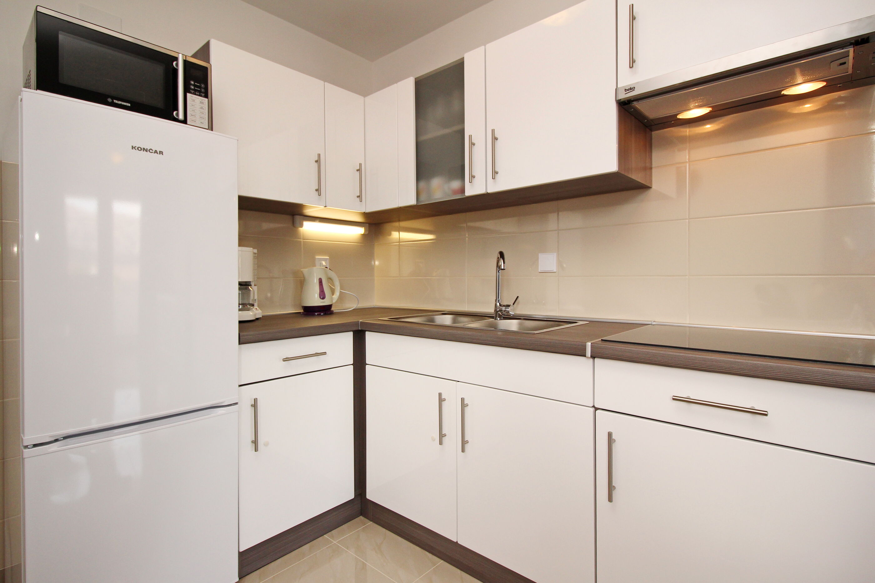 Apartments VASILIC CUGALJ SMOKVINA 69018-A2