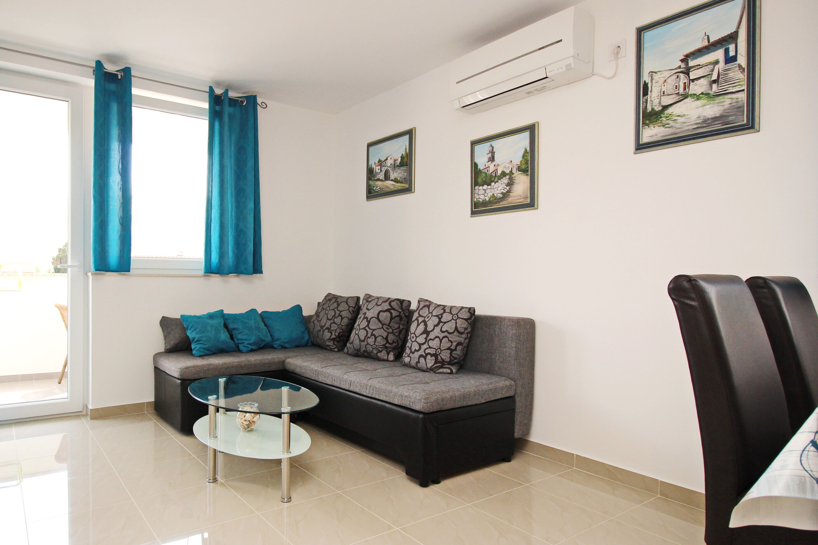 Apartments VASILIC CUGALJ SMOKVINA 69018-A2