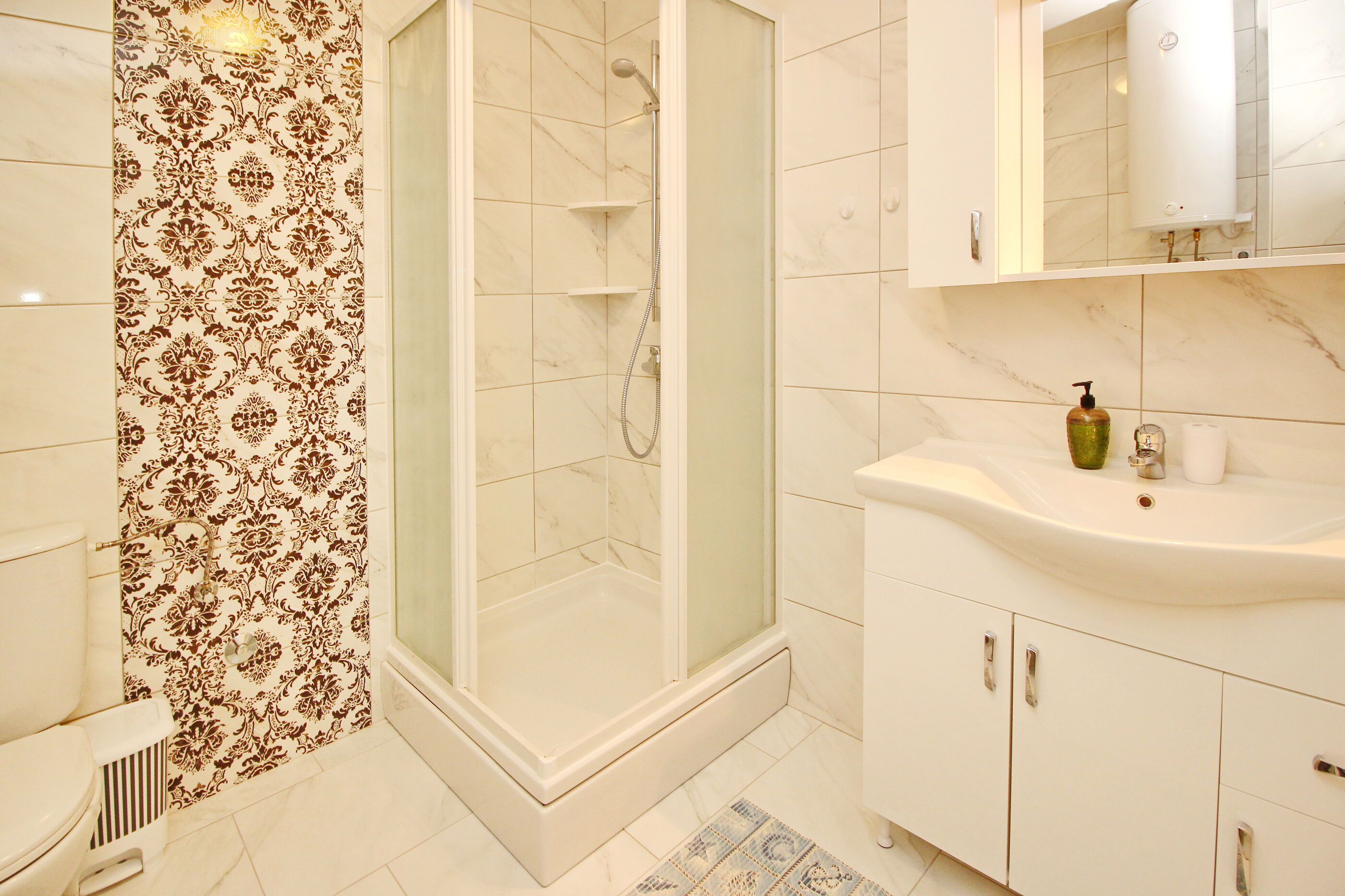 Apartments VASILIC CUGALJ SMOKVINA 69018-A2