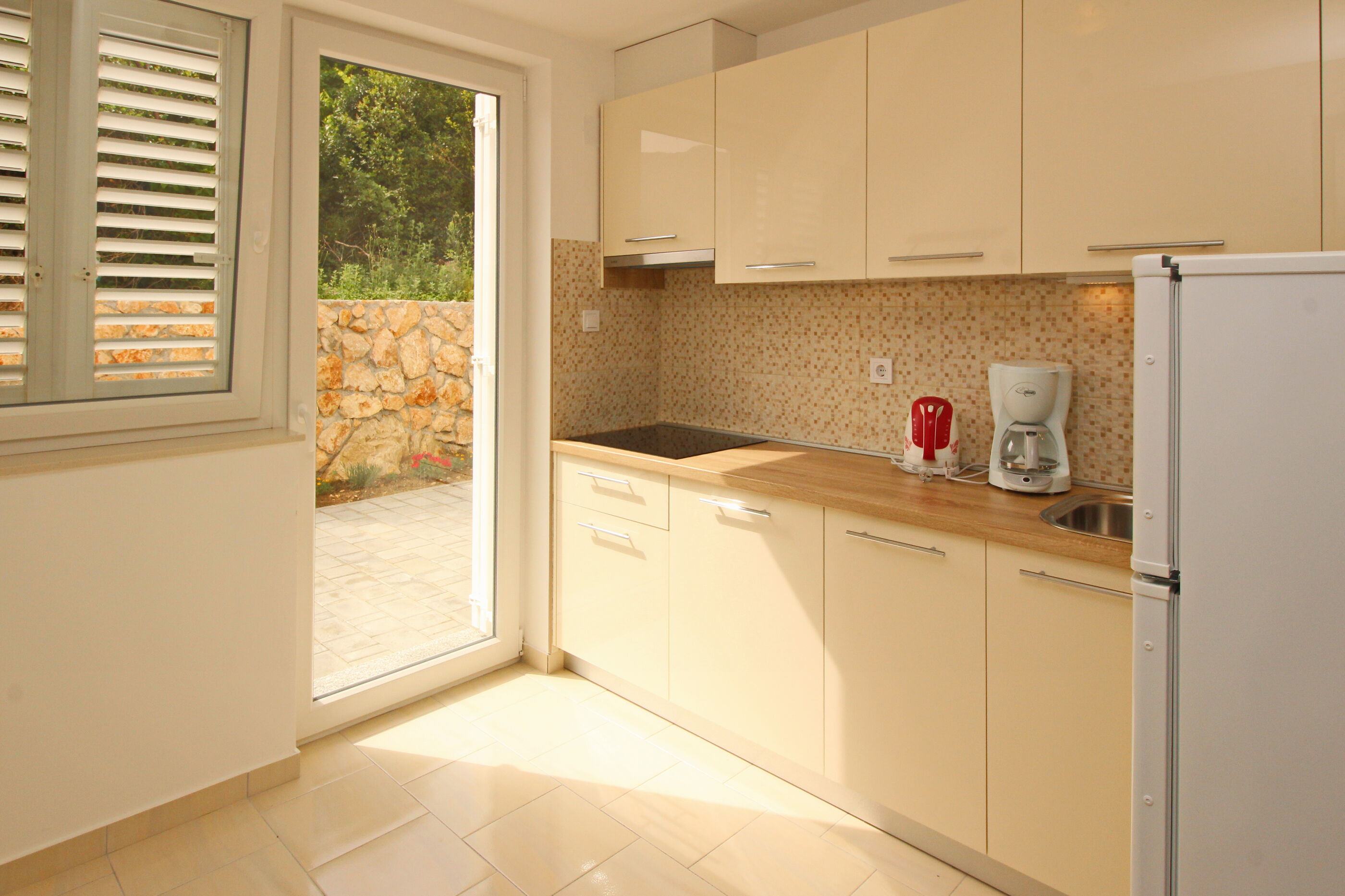 Apartments VASILIC CUGALJ SMOKVINA 69018-A1