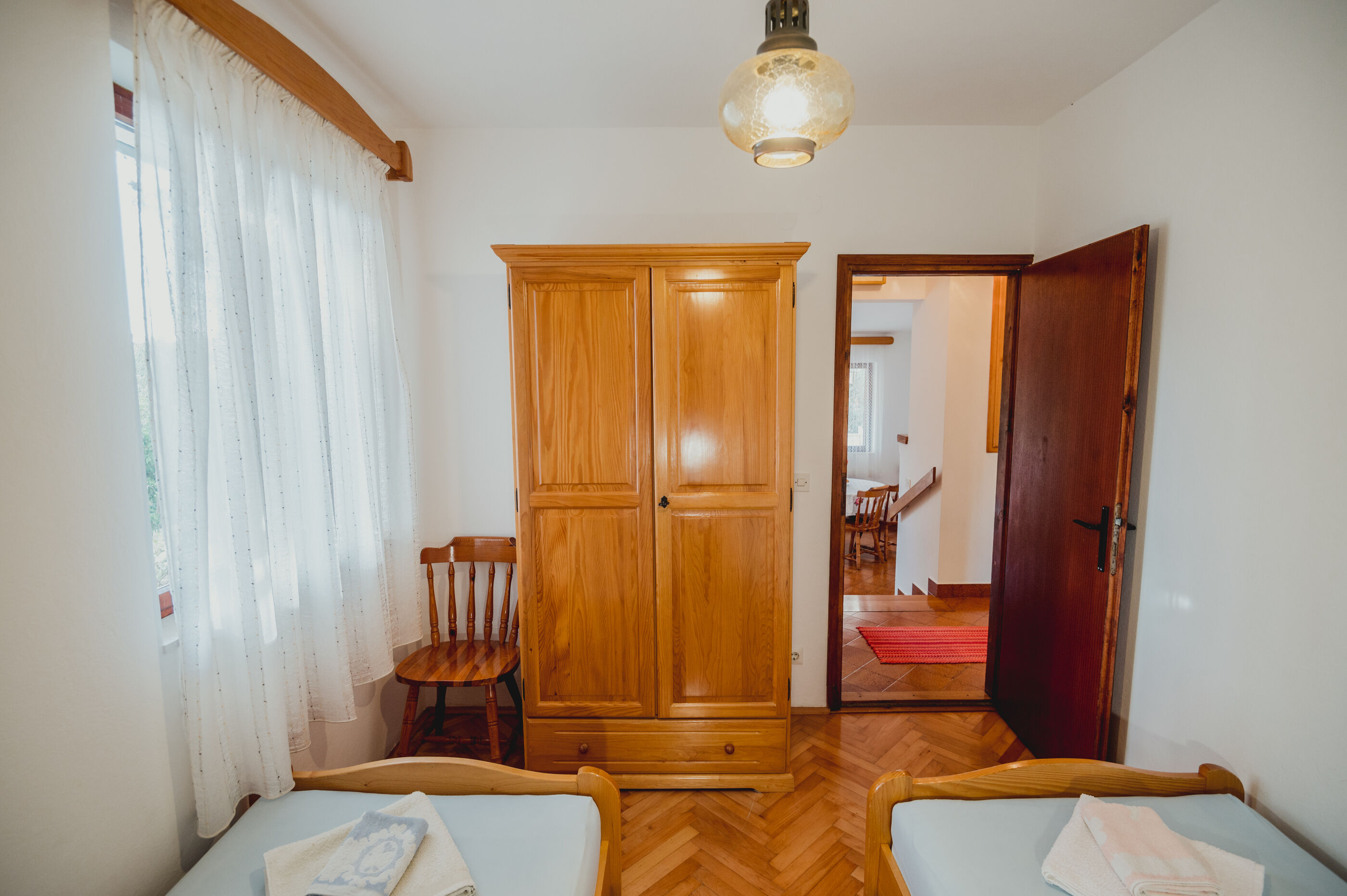 Apartments Antun 33181-A1
