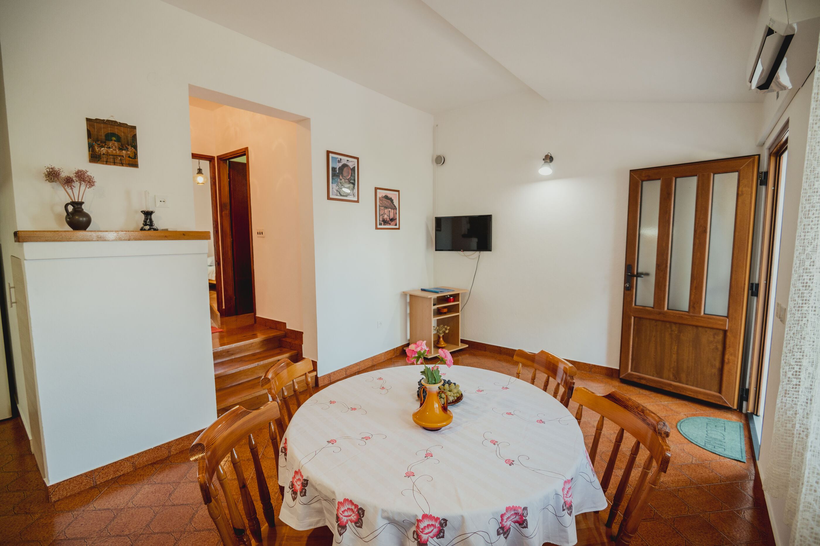 Apartments Antun 33181-A1