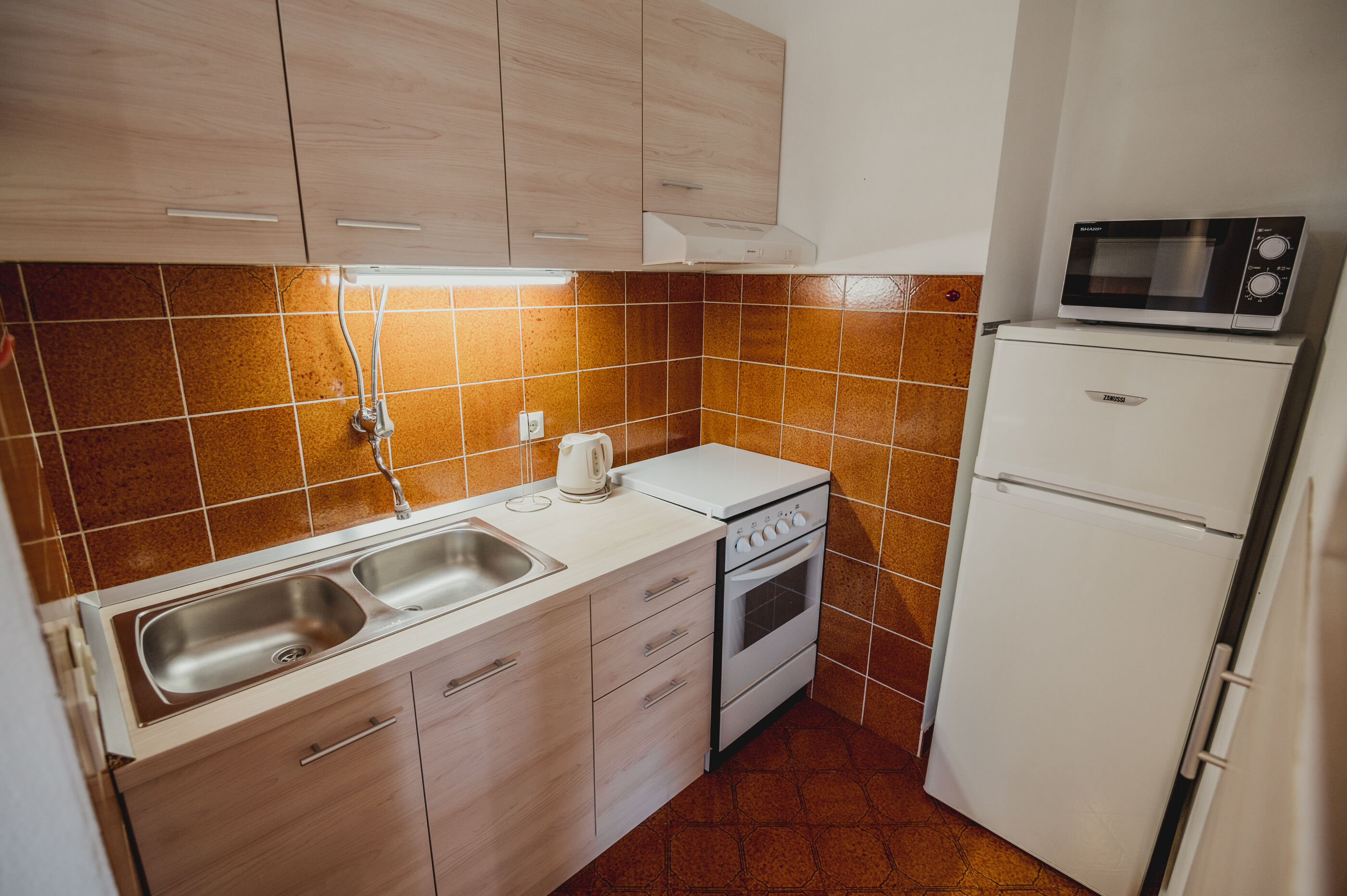 Apartments Antun 33181-A1