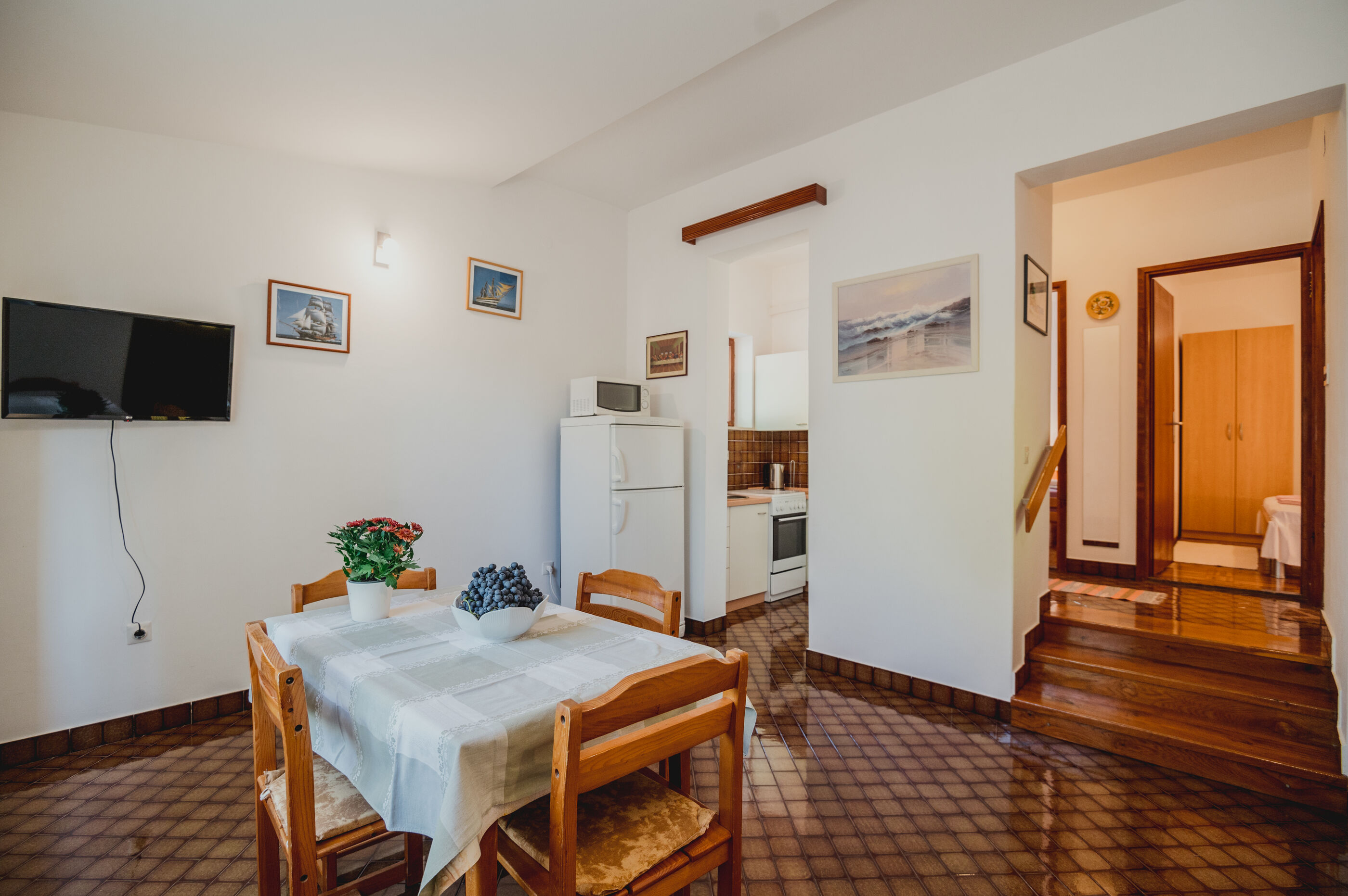 Apartments Antun 33181-A2
