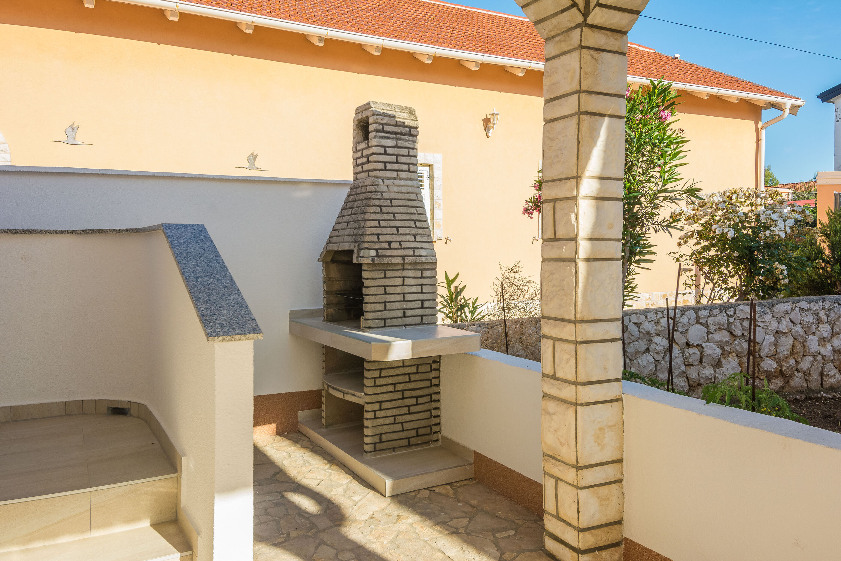 Apartments Loncar 33483-A2