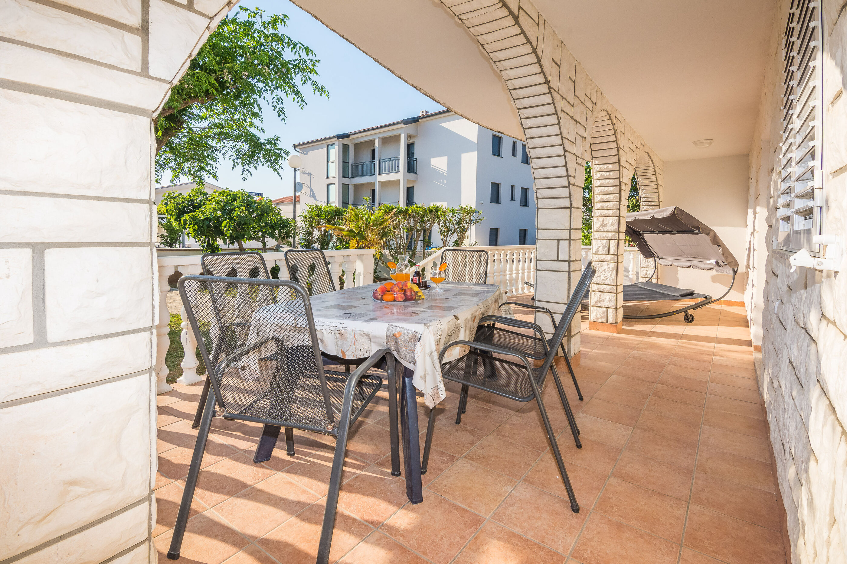 Apartments Loncar 33483-A1