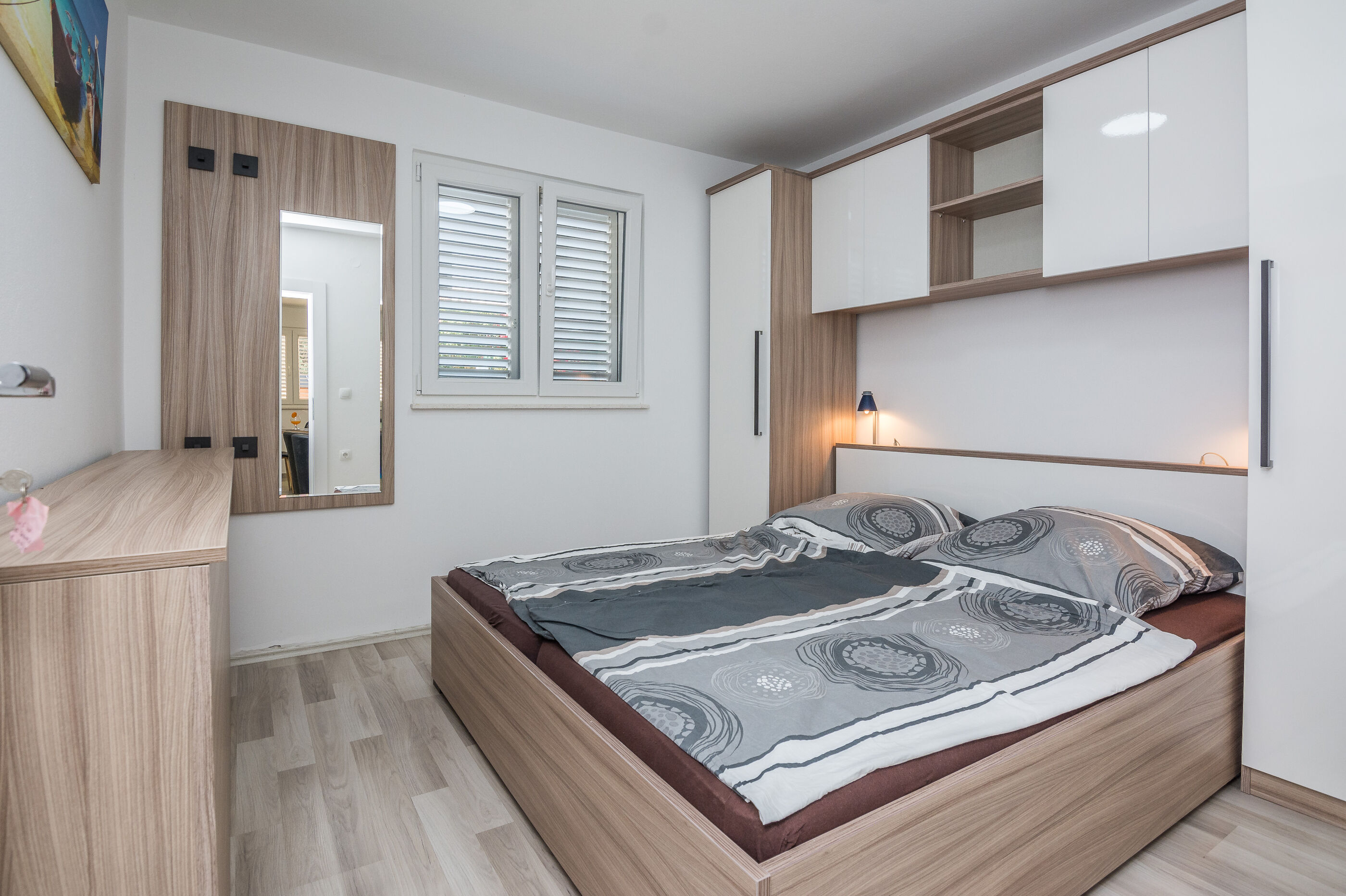 Apartments Loncar 33483-A1