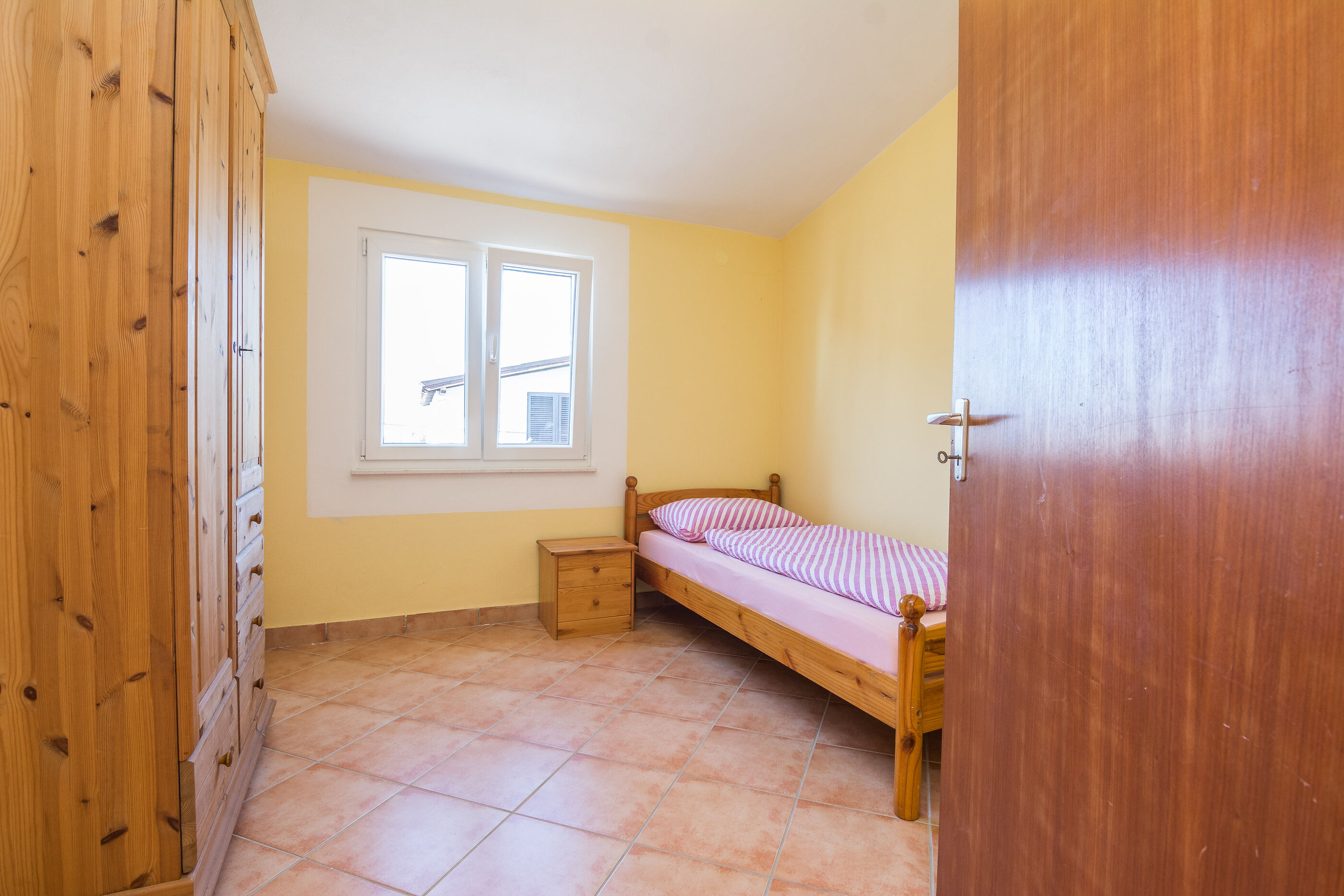 Apartments Loncar 33483-A2