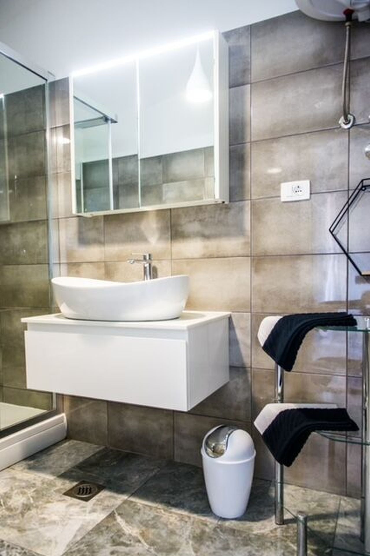 Apartments Zdeslav 80541-A3