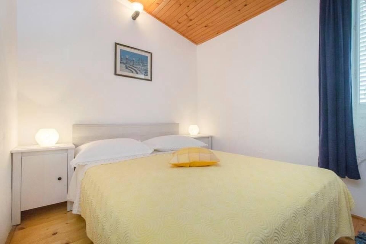 Apartment Burica 87971-A1